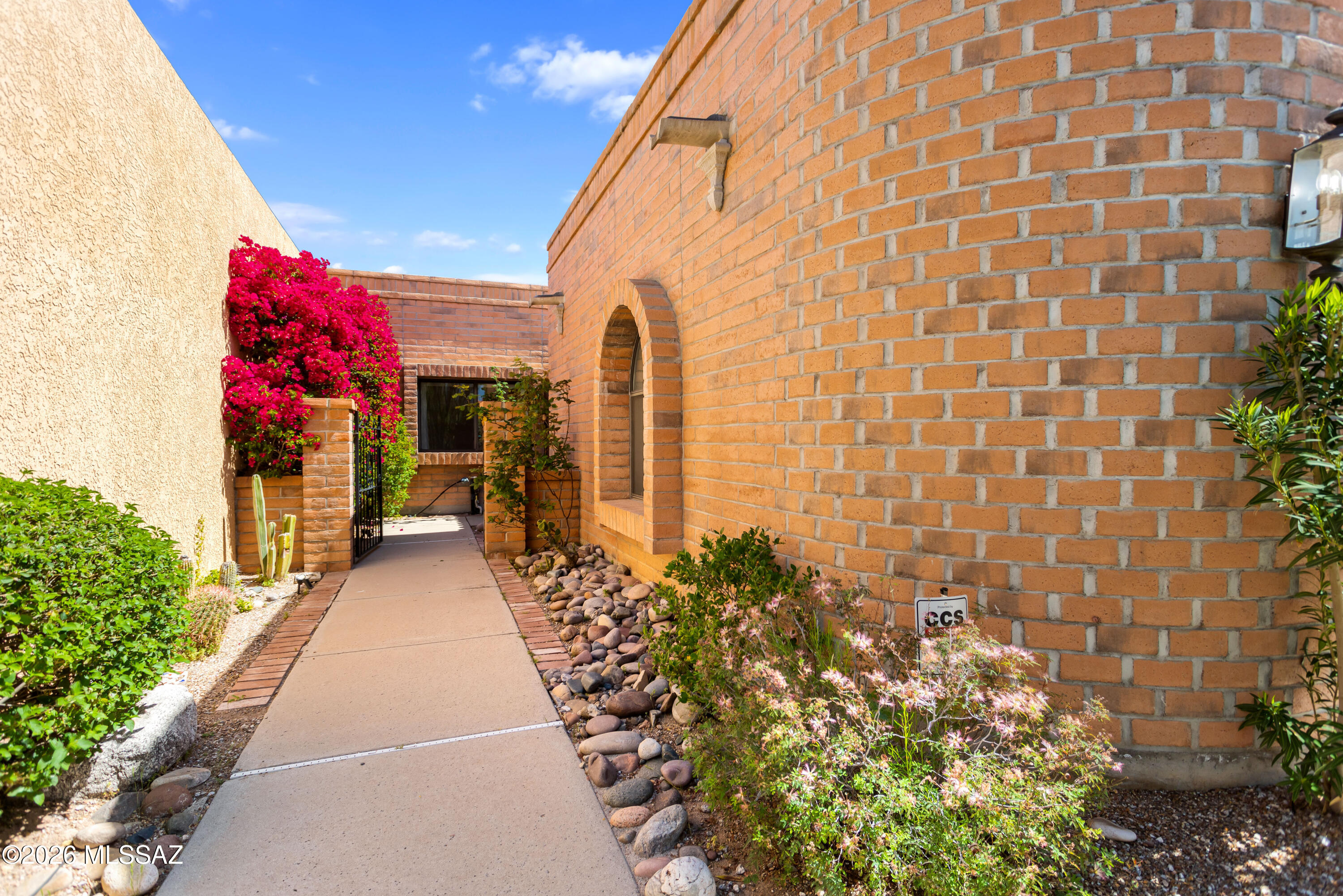 5372 N Strada De Rubino