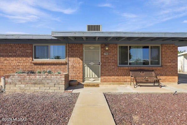 180 W Knox Drive