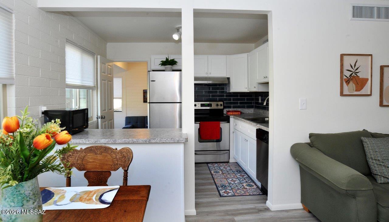 Sherwood Village Terrace (1-85) - Residential