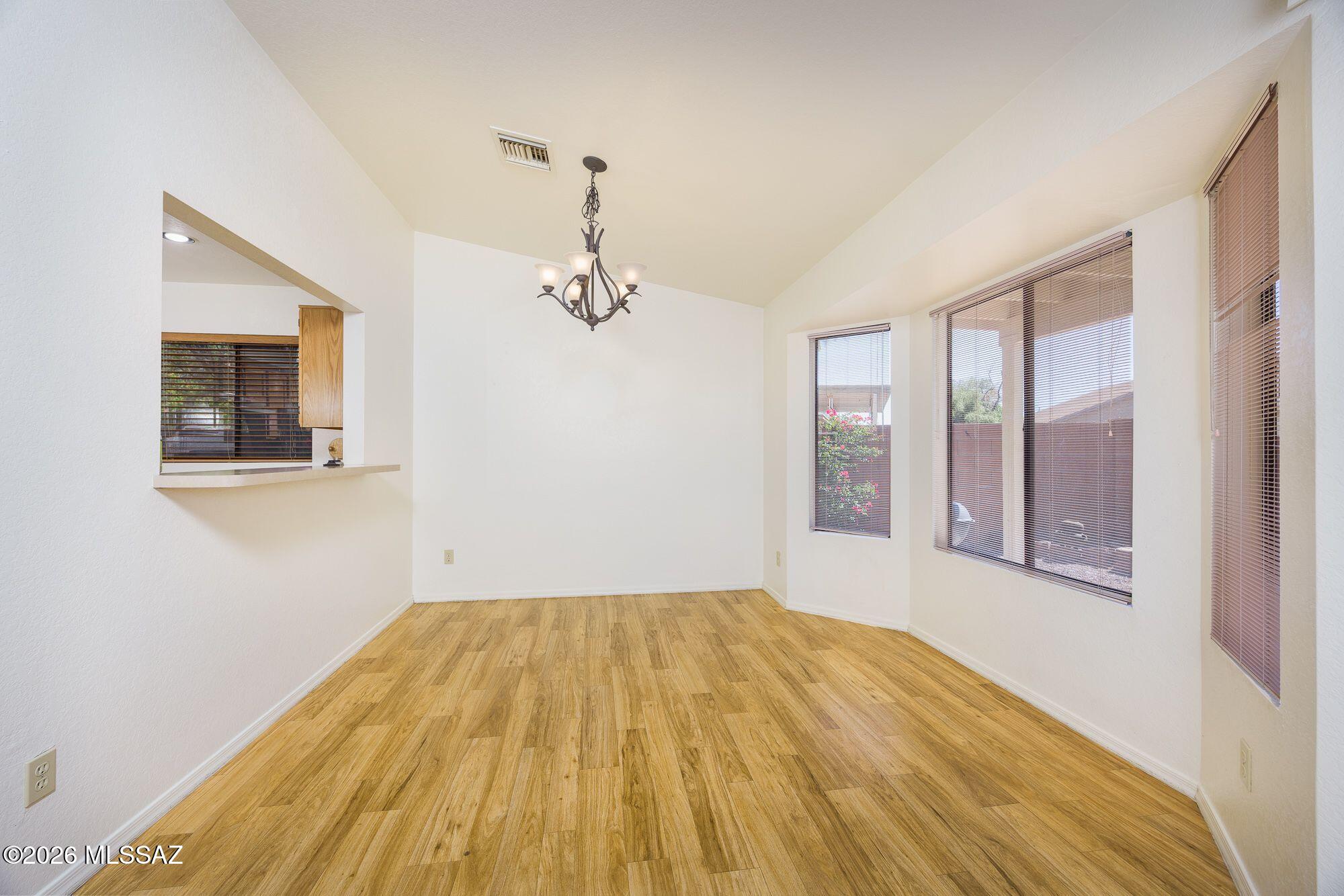 Country Club(1-221) - Residential
