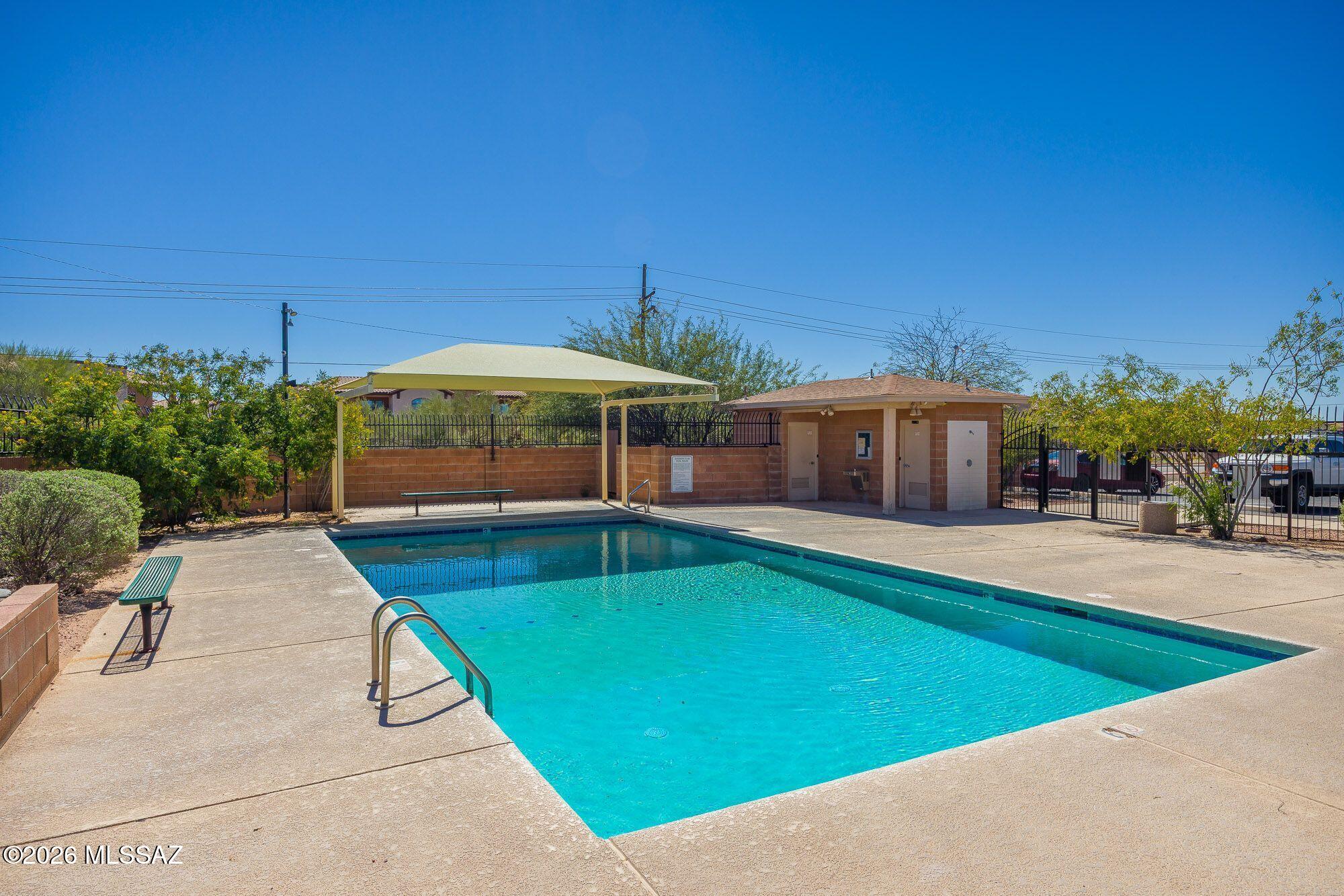 Country Club(1-221) - Residential