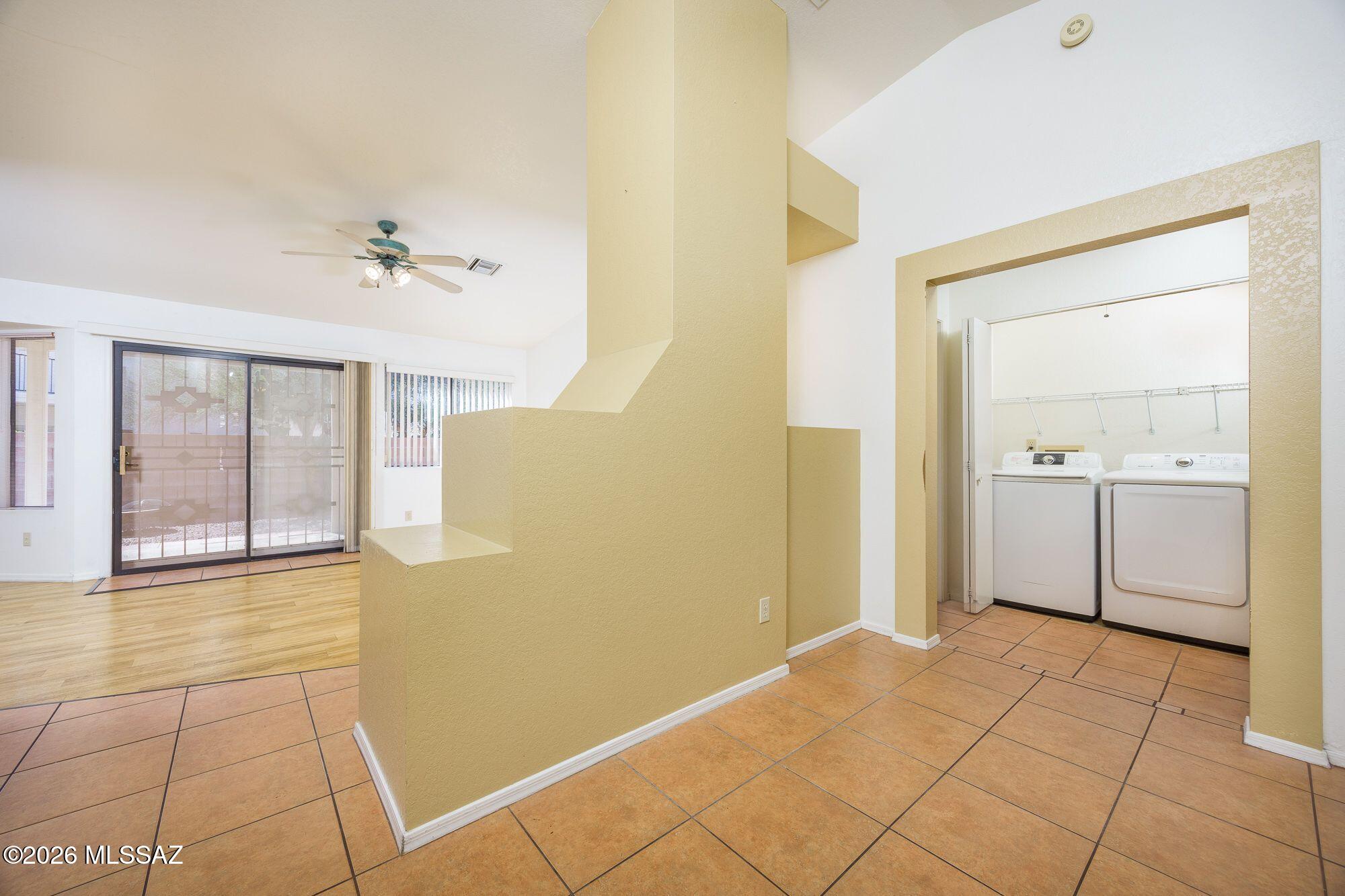 Country Club(1-221) - Residential