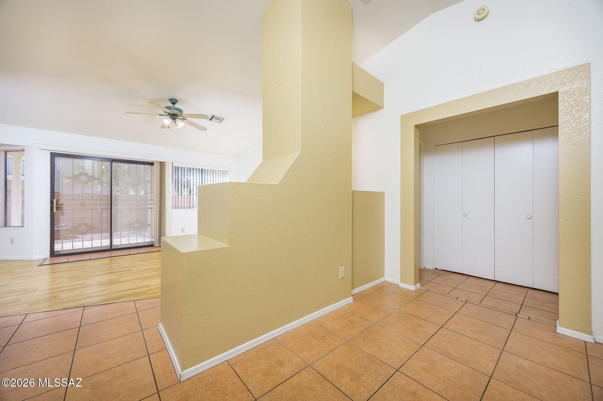 Country Club(1-221) - Residential