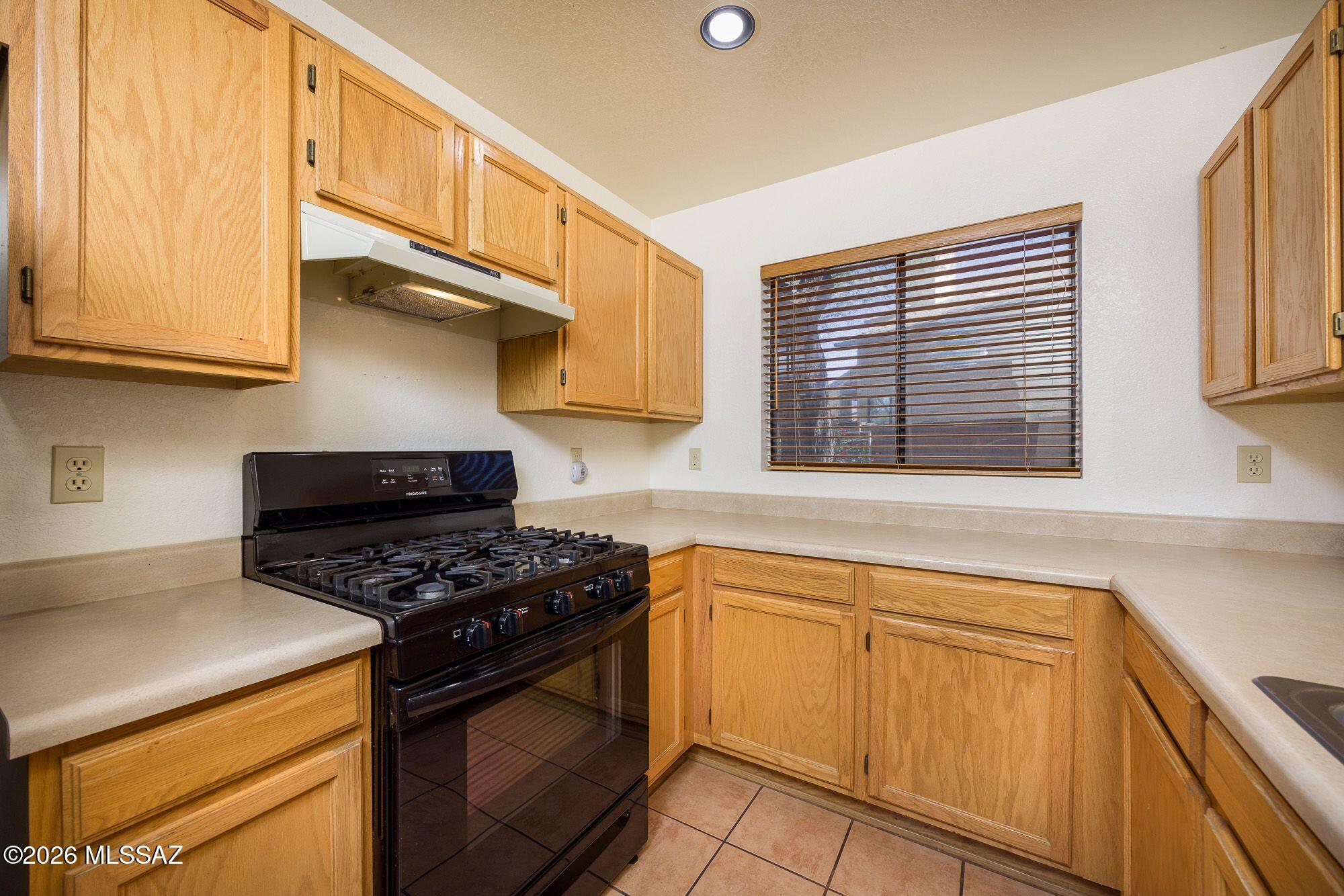 Country Club(1-221) - Residential