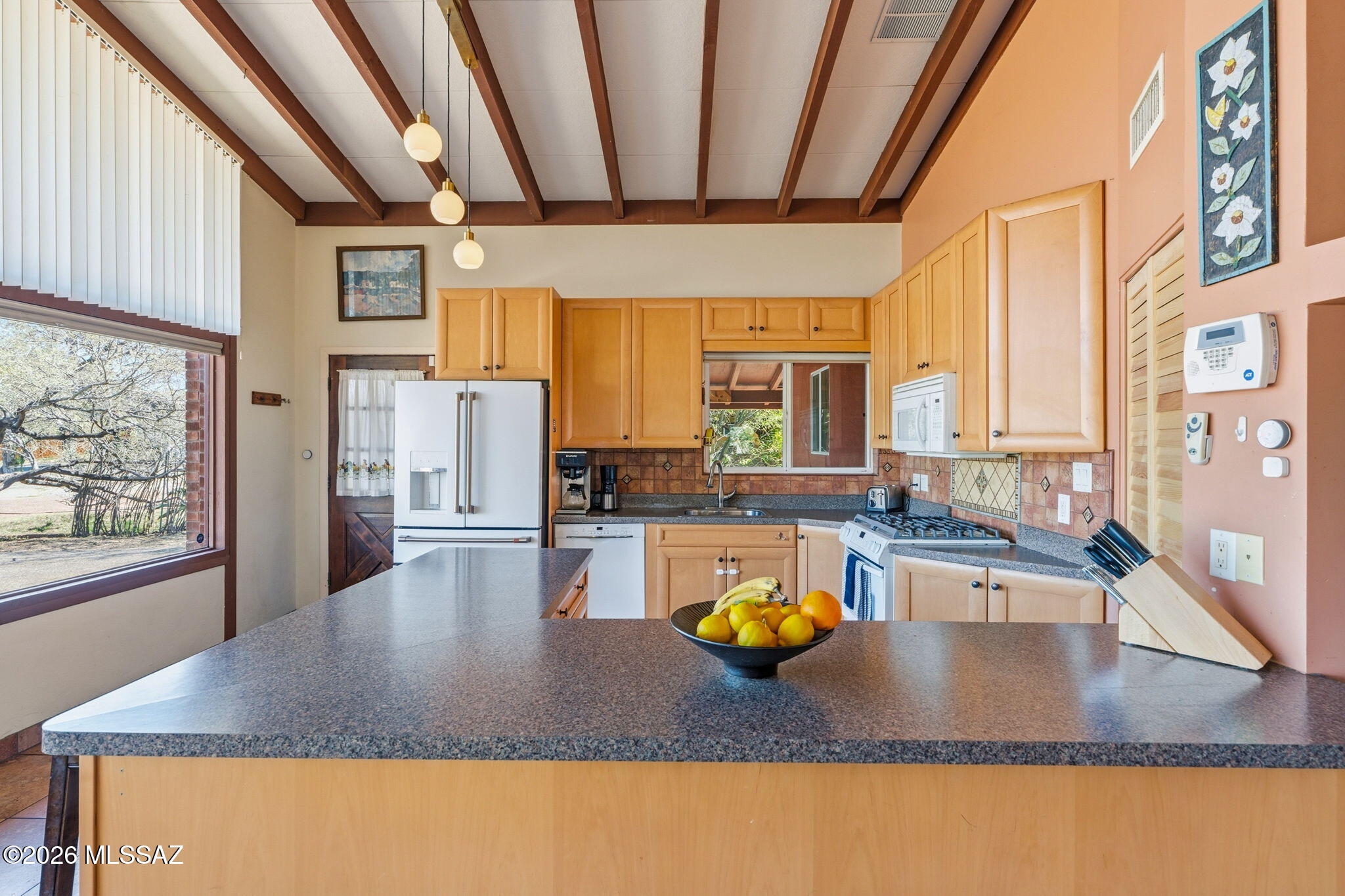 El Cerrito Est - Residential