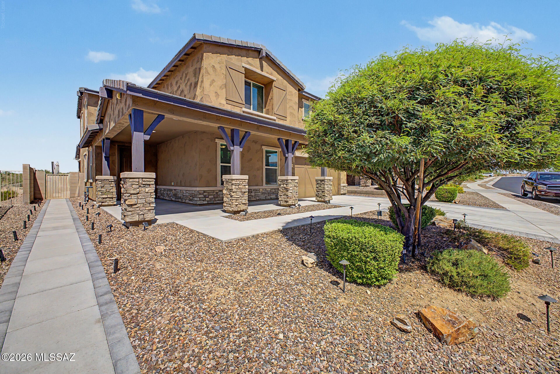 11921 N Silver Village Place
