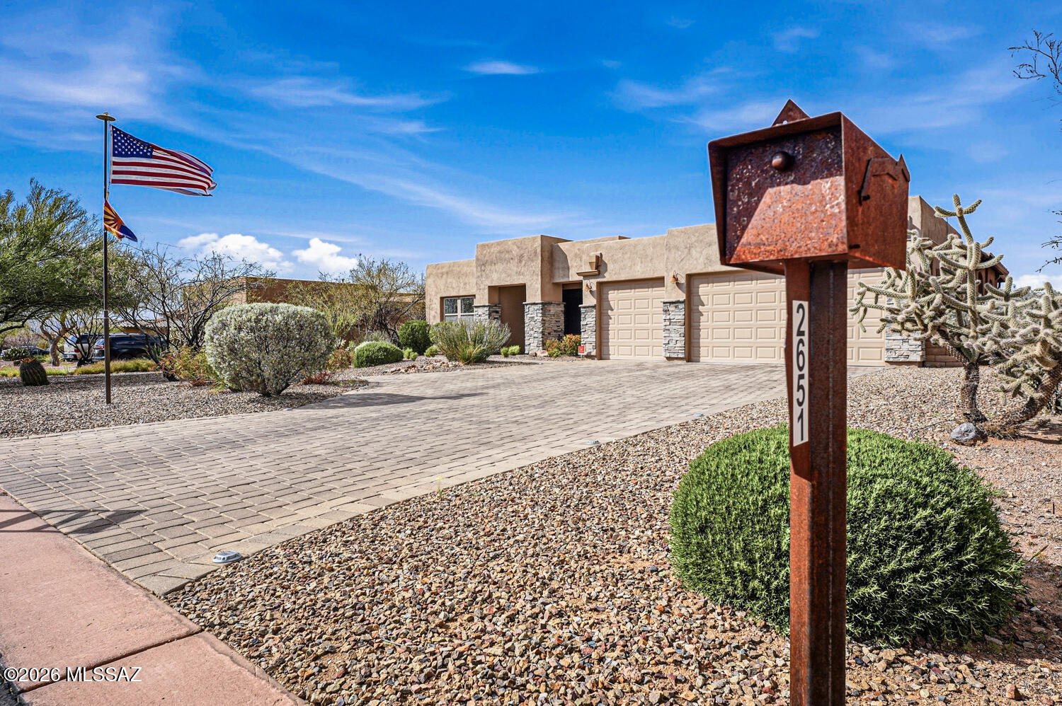 2651 E Reata Ridge Place