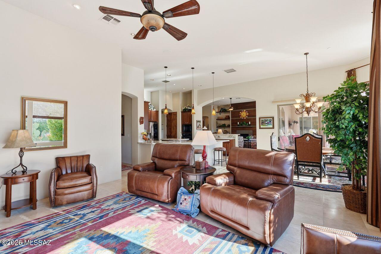 Dos Lagos at Dove Mountain (1-91) - Residential