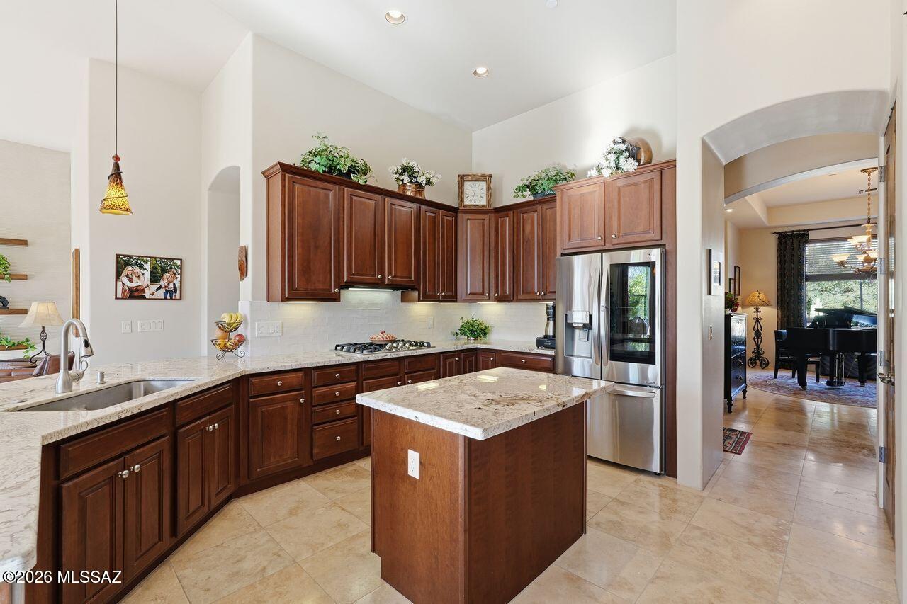 Dos Lagos at Dove Mountain (1-91) - Residential