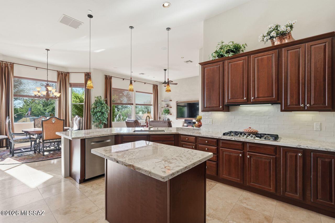 Dos Lagos at Dove Mountain (1-91) - Residential