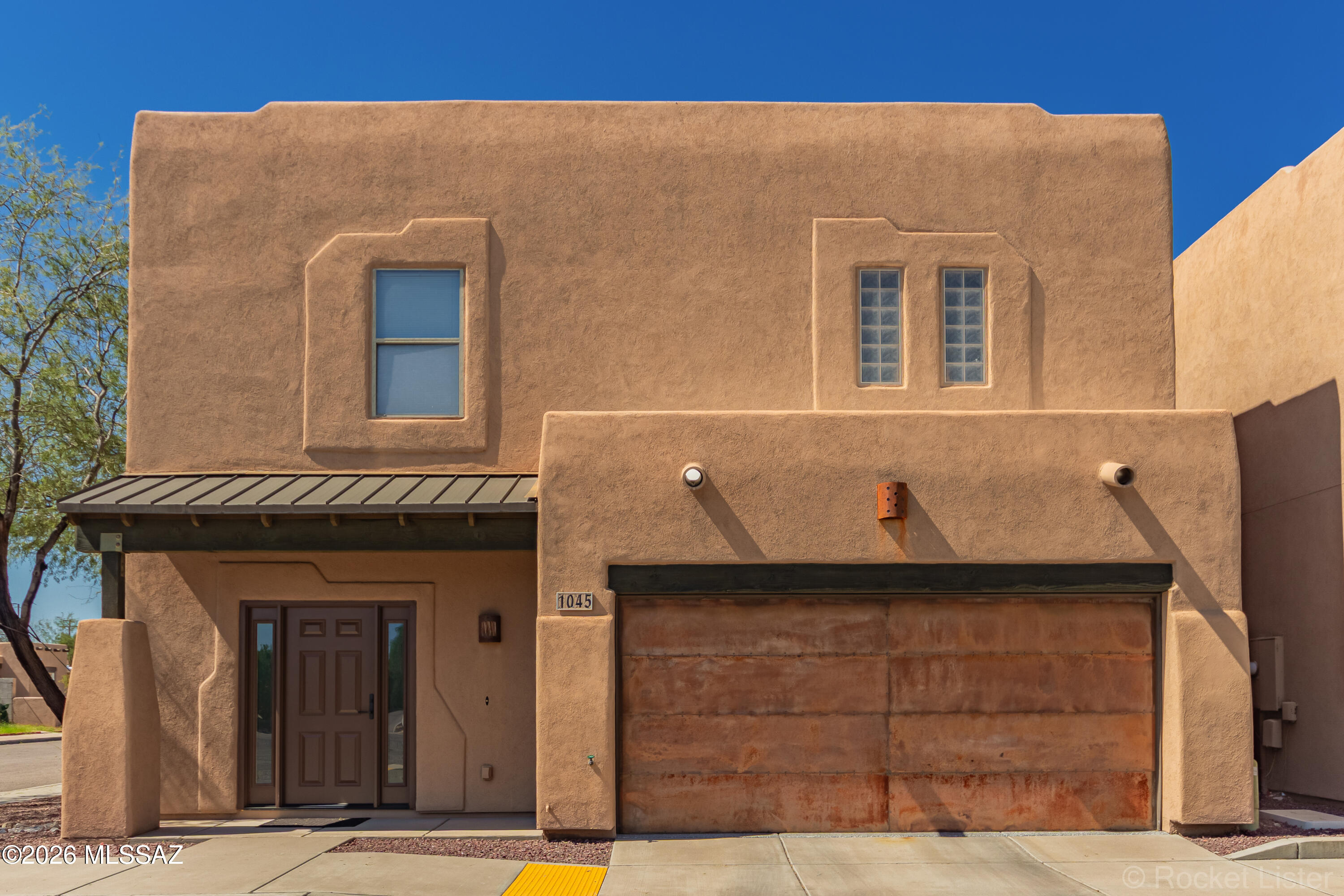 Homes At Irwin Pl (1-12) - Residential