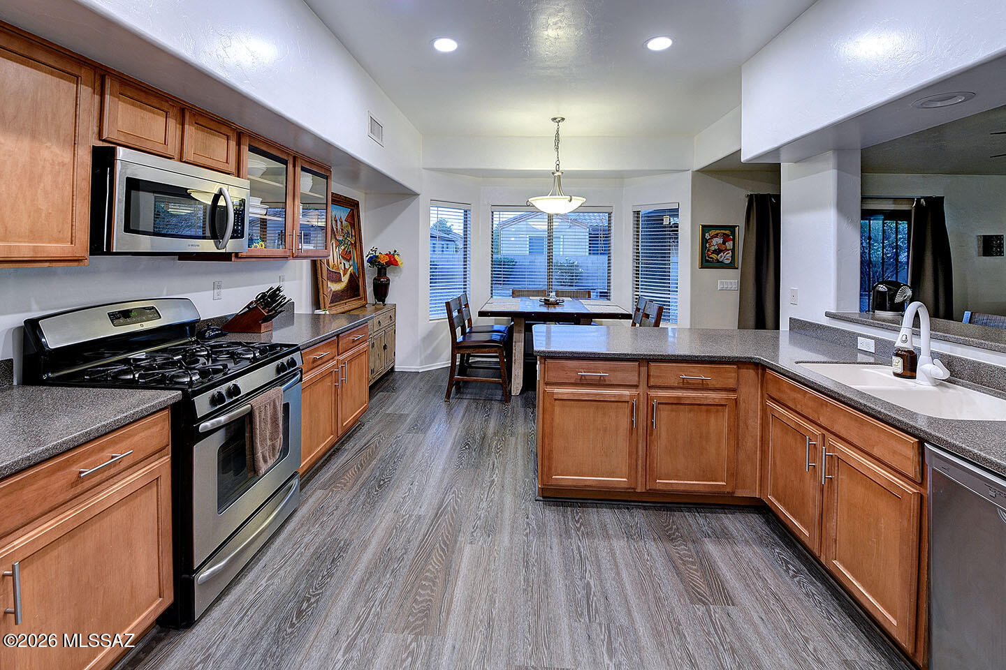 5271 E Park Vista Drive