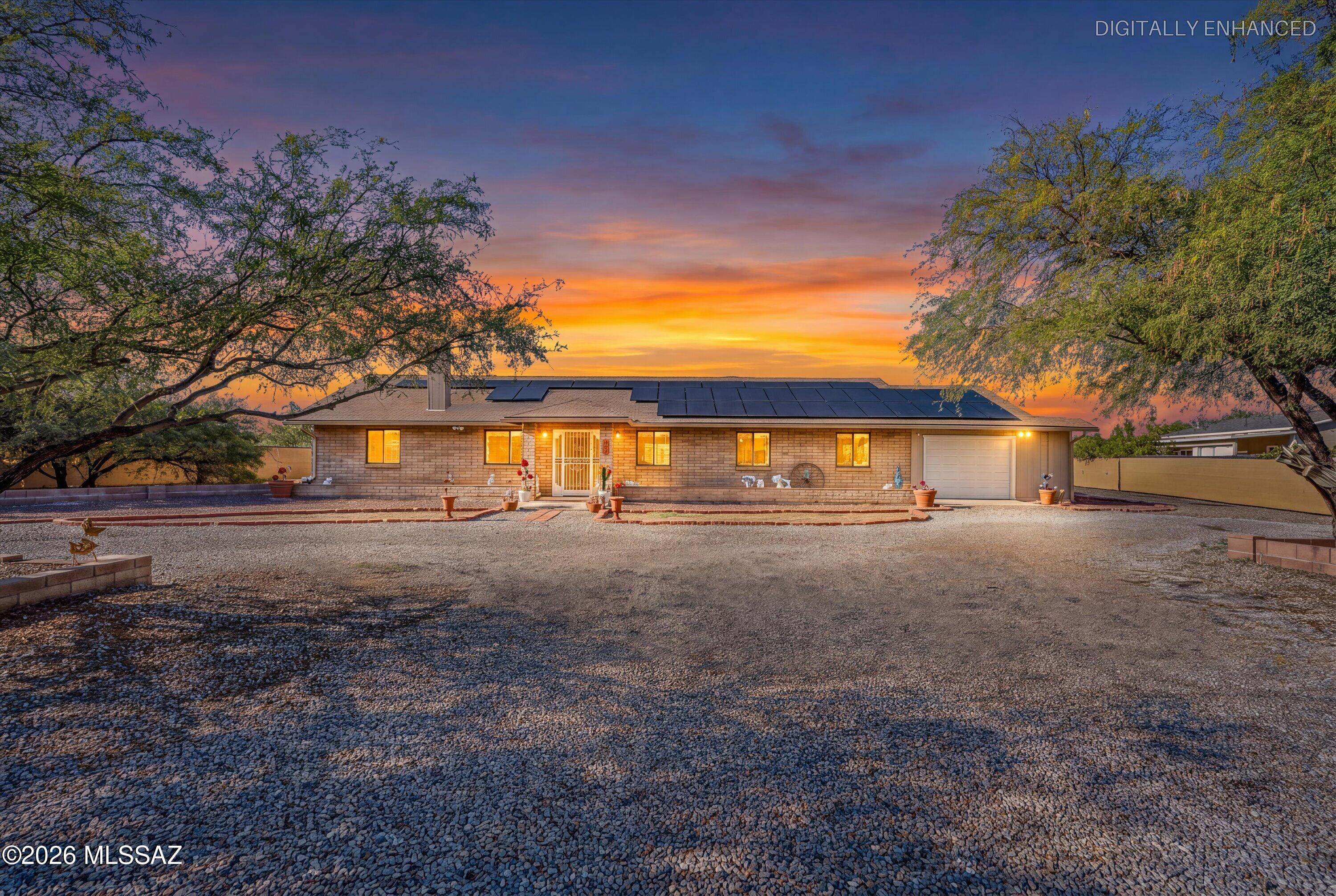 15694 N Twin Lakes Drive