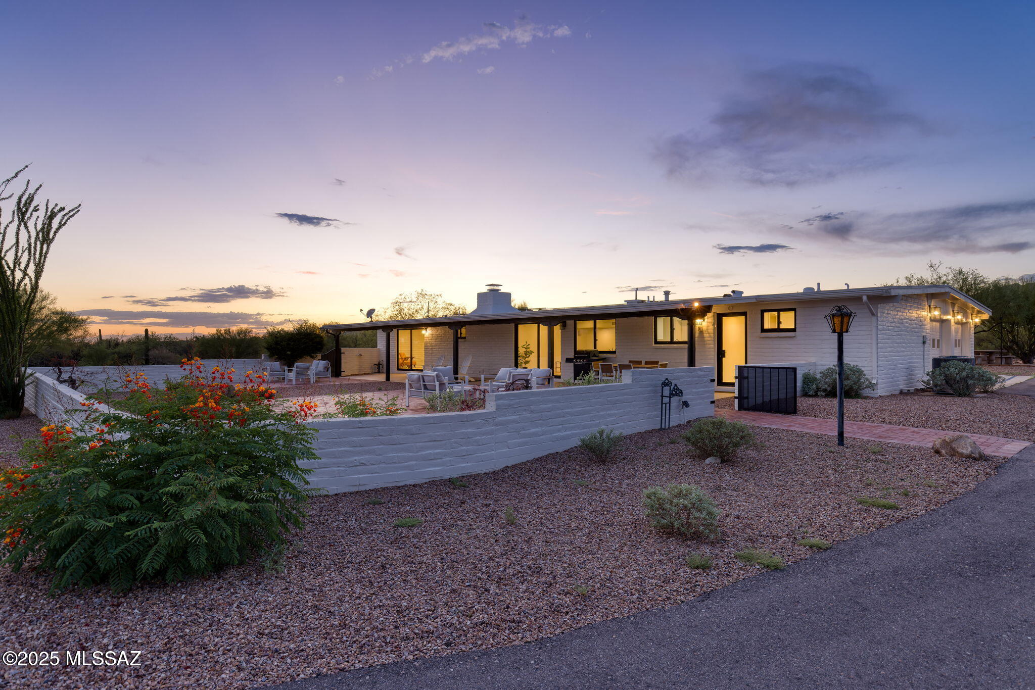 La Cholla Airpark - Residential