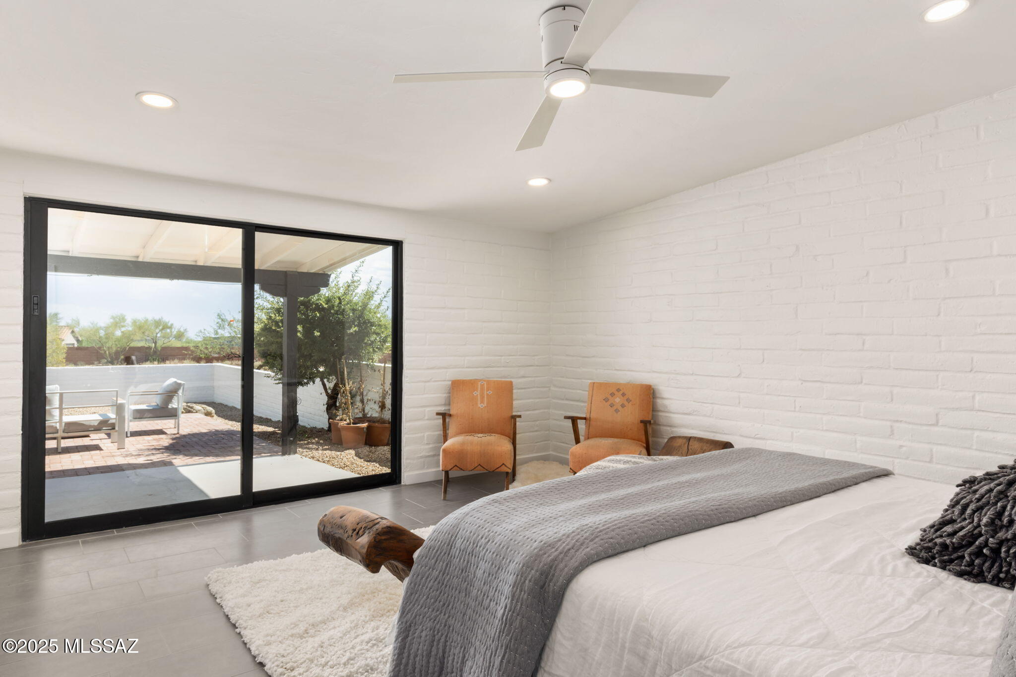 La Cholla Airpark - Residential