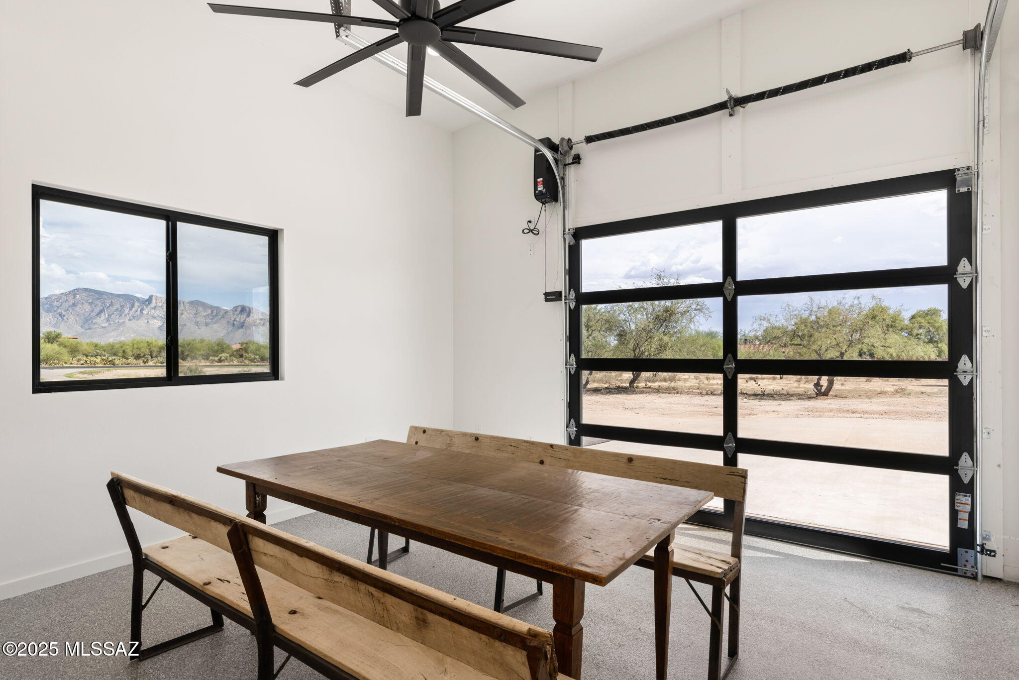 La Cholla Airpark - Residential