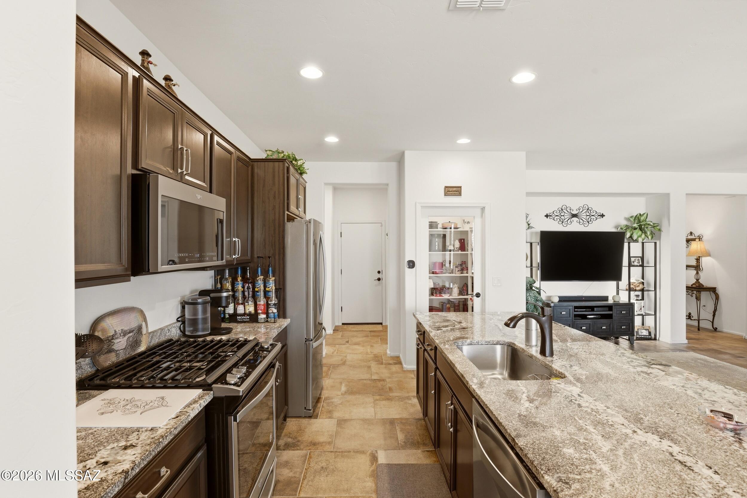 Desert Oasis At Twin Peaks - Residential
