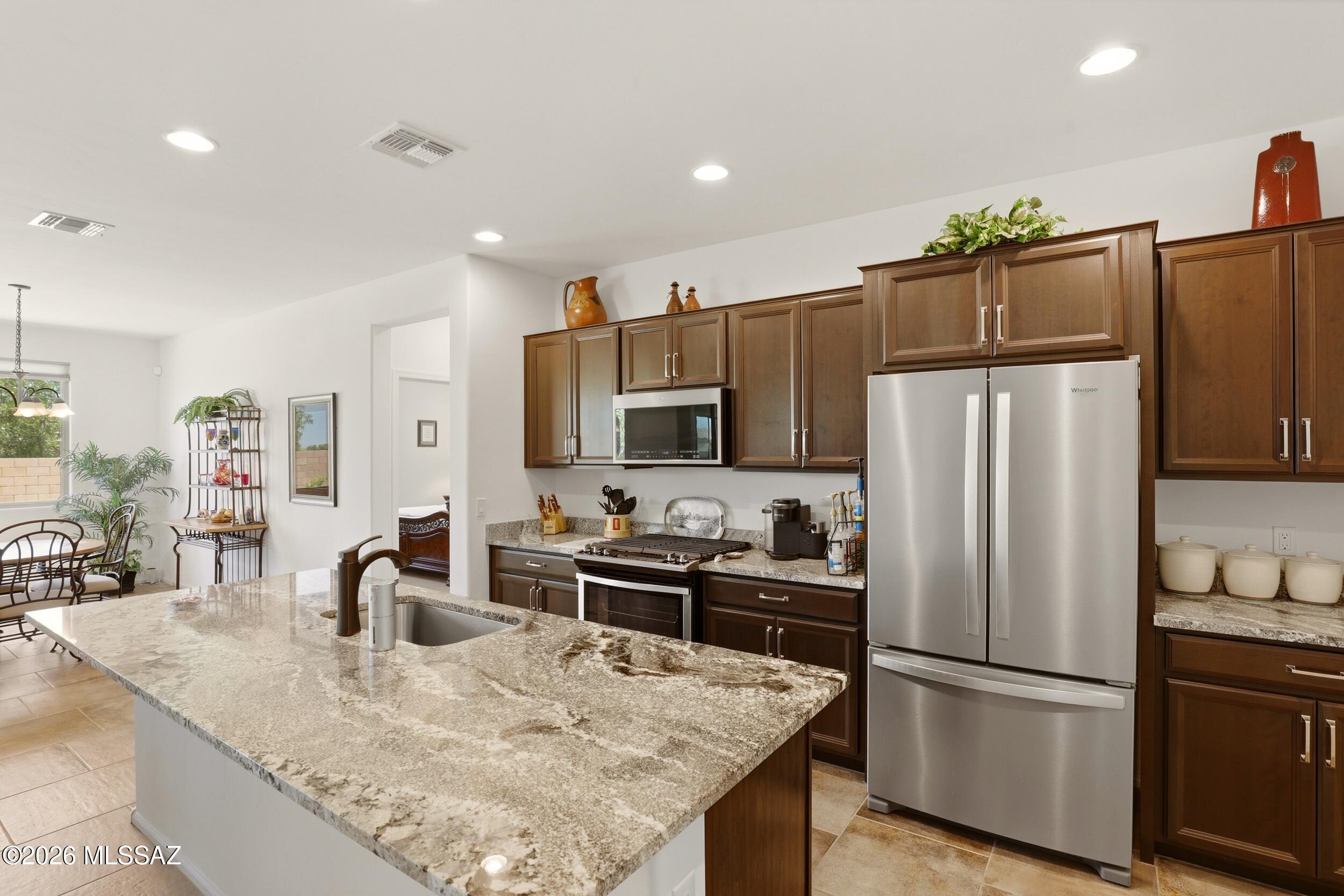 Desert Oasis At Twin Peaks - Residential
