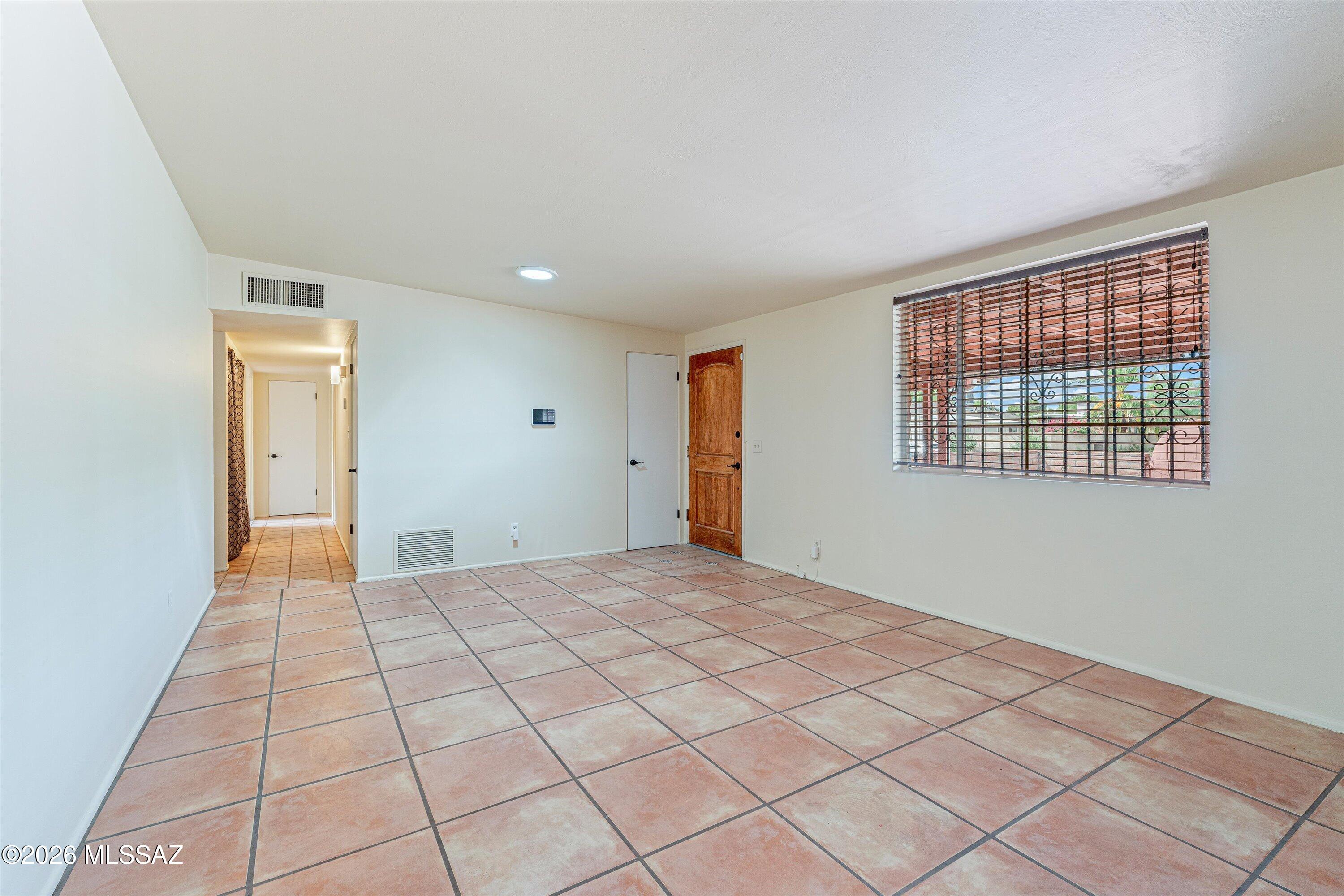 1409 S Avenida Sirio