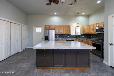 Photo of 108 E Navajo Street, Huachuca City, AZ 85616 (MLS # 22607540)
