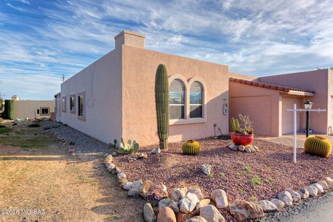 Photo of 846 W Paseo Del Prado, Green Valley, AZ 85614 (MLS # 22603694)