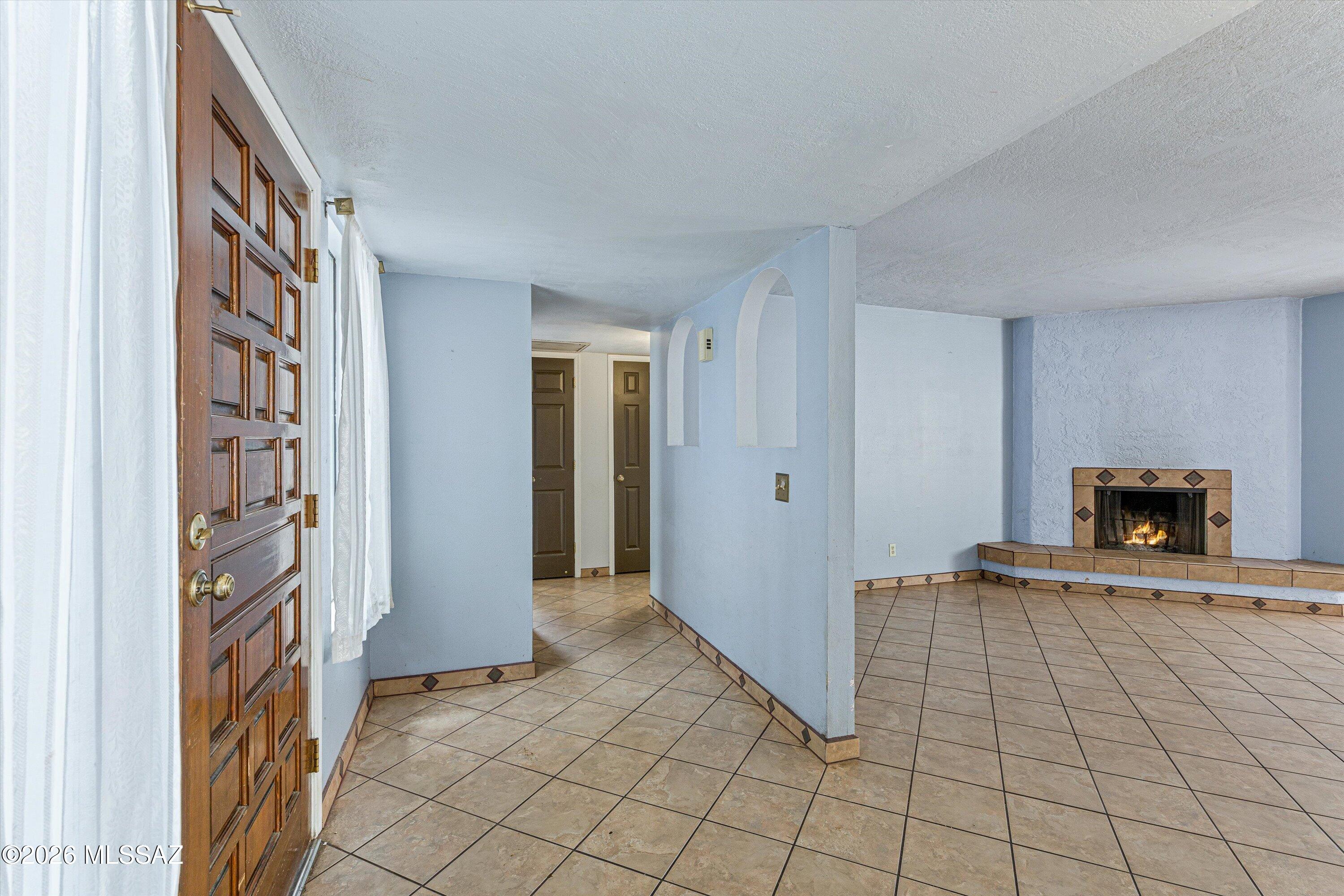 8651 N Avenida Amatista