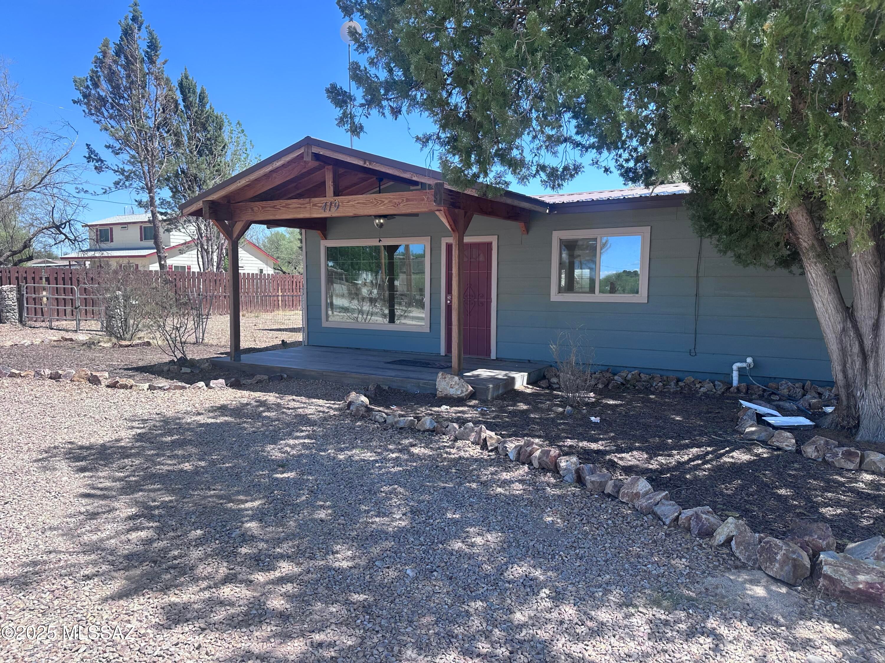 419 N Miller Lane