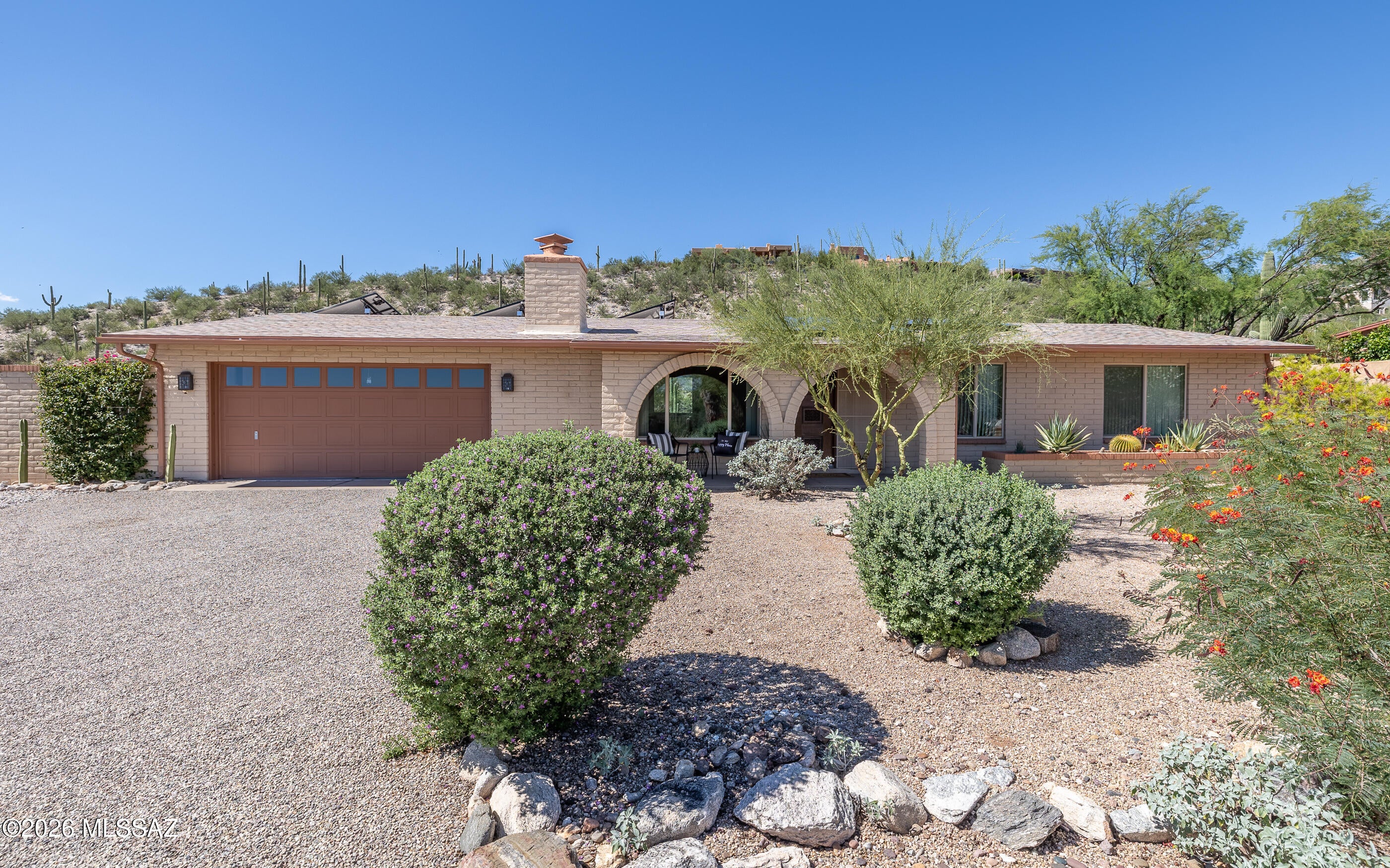 6841 N Quartzite Canyon Place
