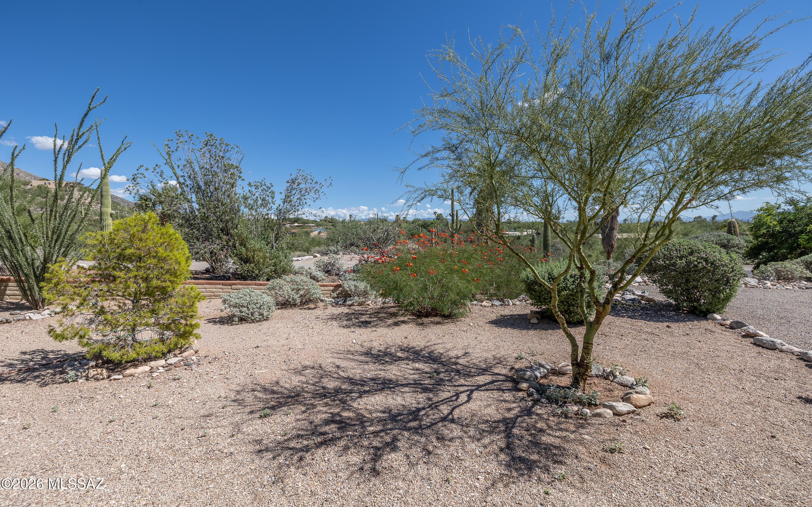 6841 N Quartzite Canyon Place