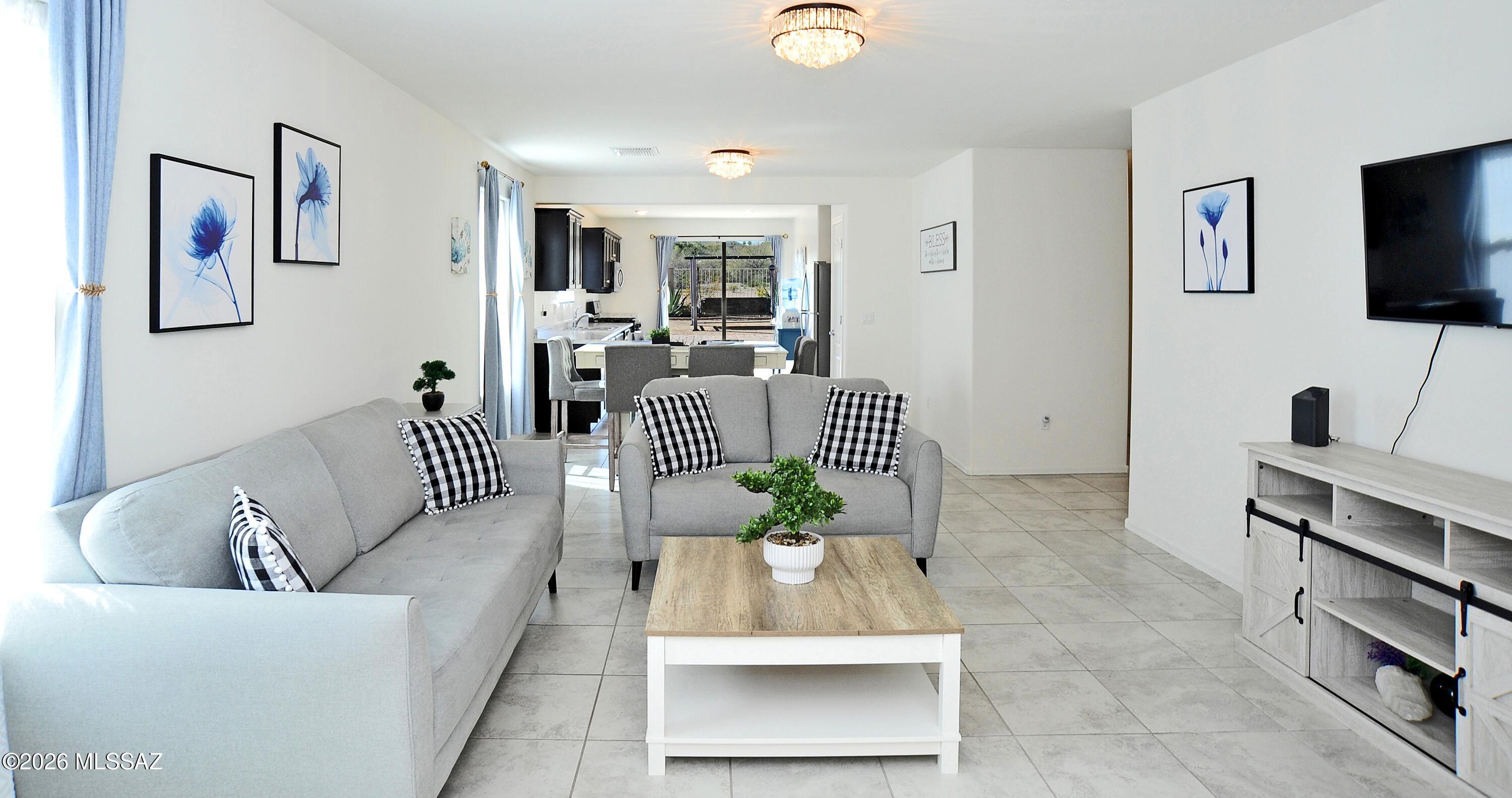 2955 W Dakota Vista Way