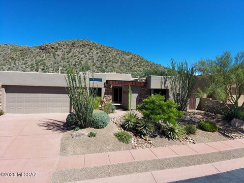 Photo of 5621 W Silent Wash Place, Marana, AZ 85658 (MLS # 22622939)