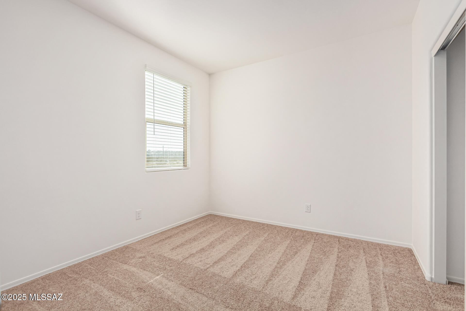 Vista Del Oro (1-108) - Residential Lease