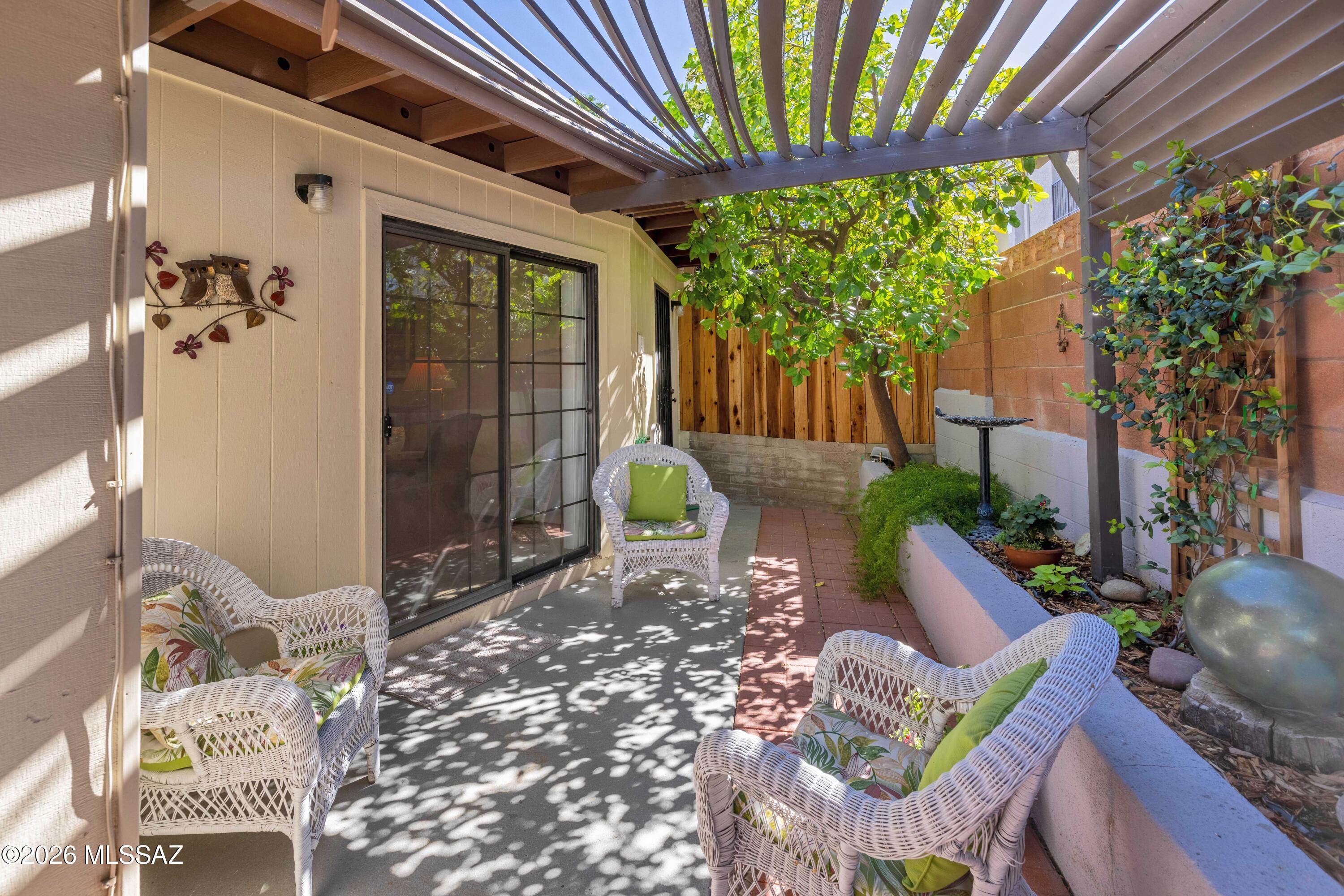 Vista Del Oro Townhouses (1-33) - Residential