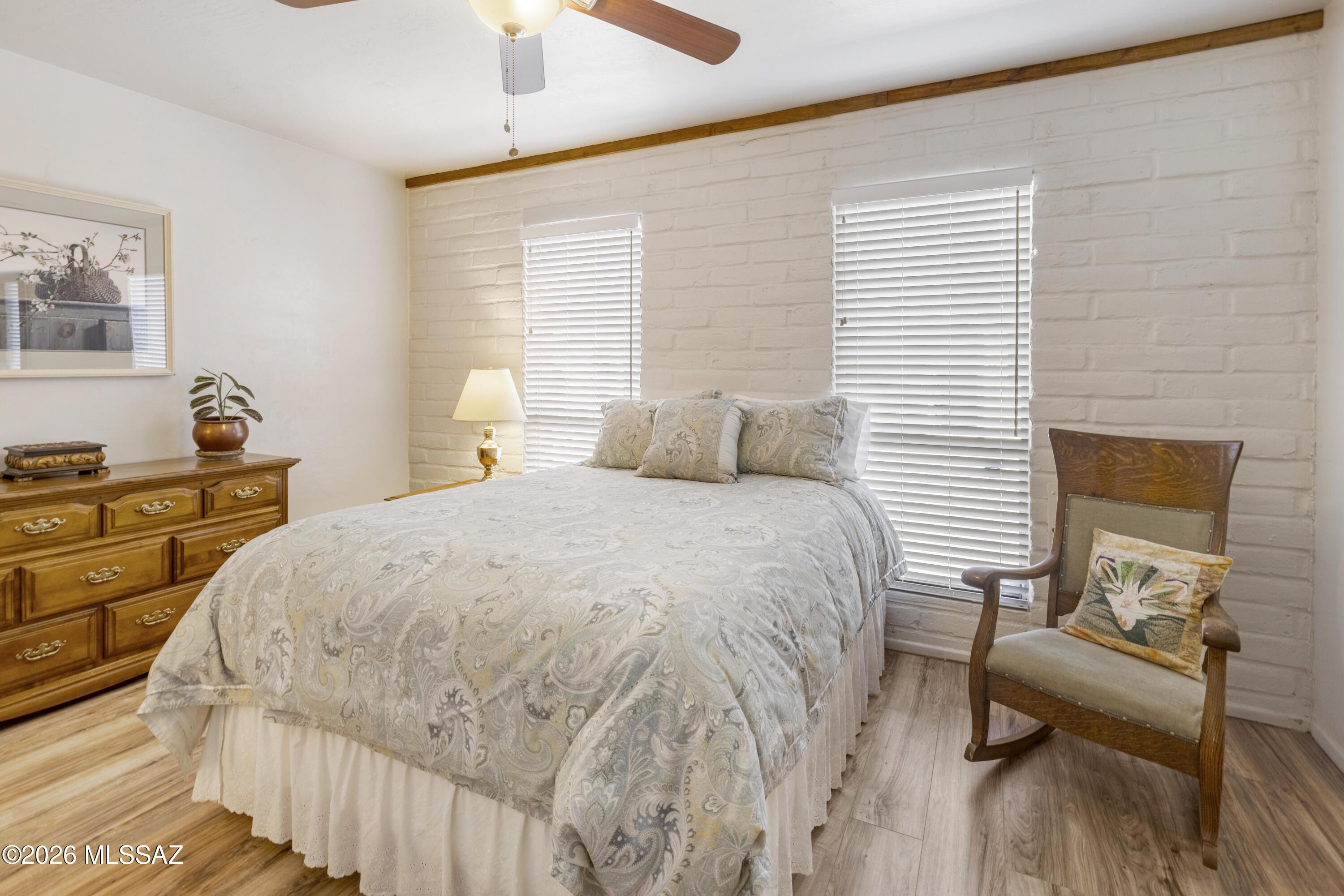 Vista Del Oro Townhouses (1-33) - Residential