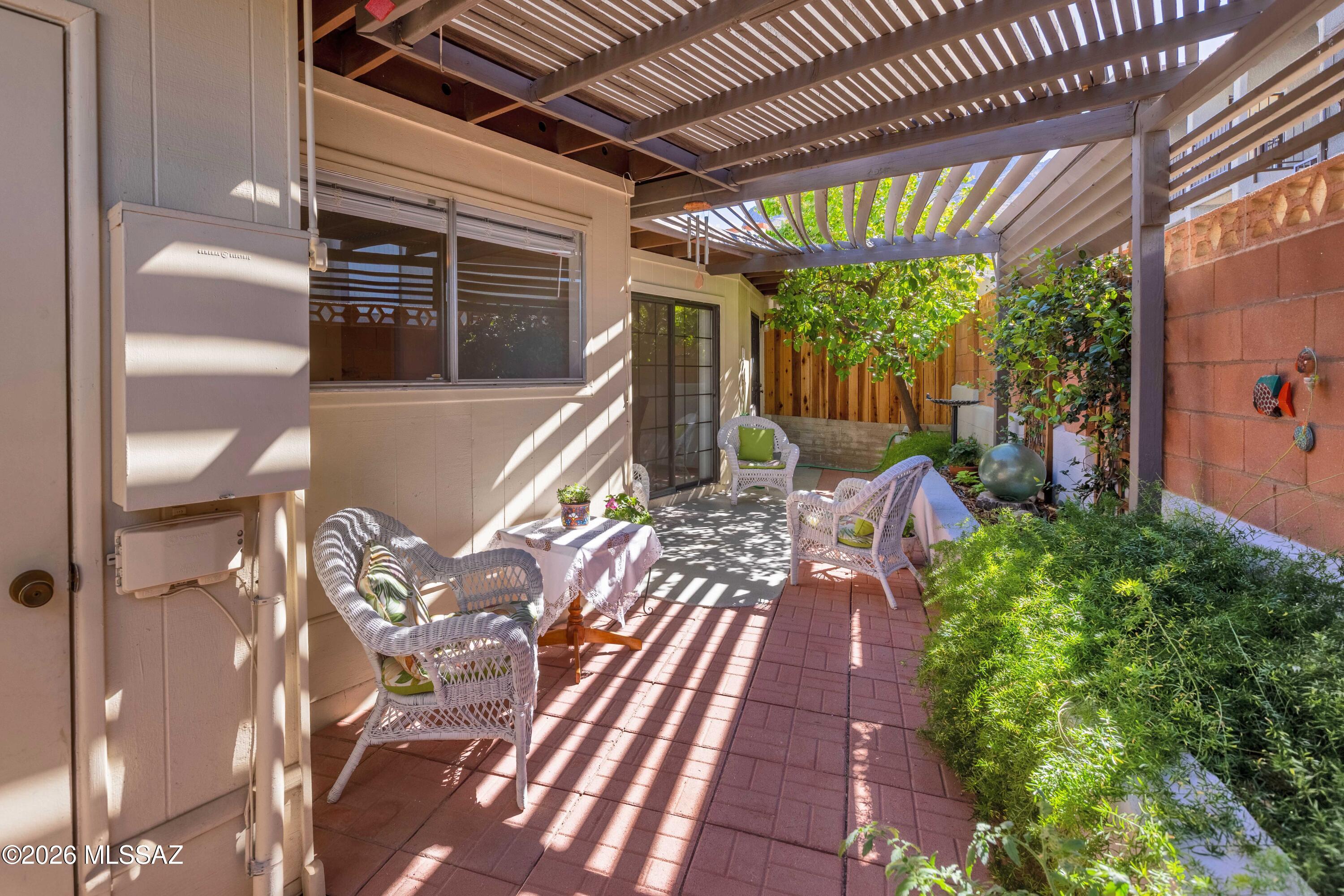 Vista Del Oro Townhouses (1-33) - Residential