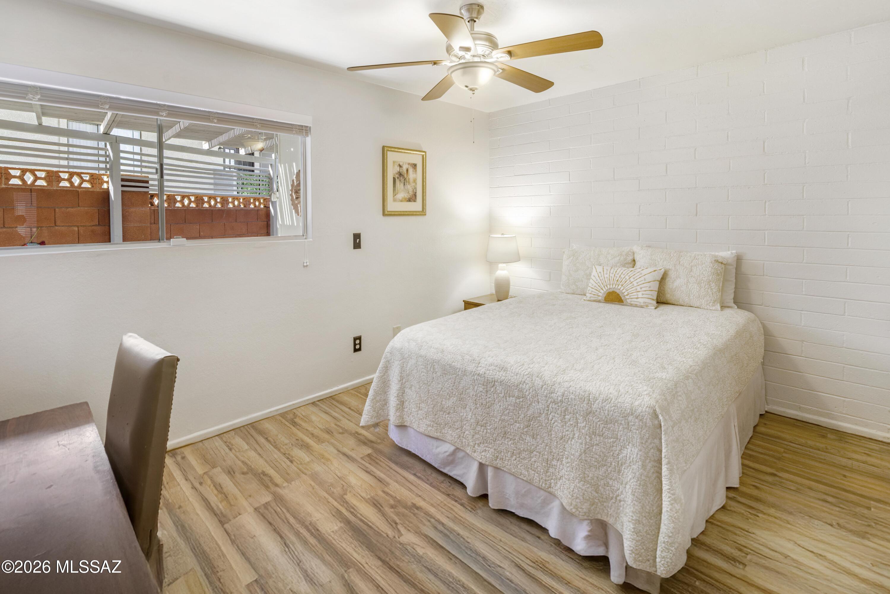 Vista Del Oro Townhouses (1-33) - Residential