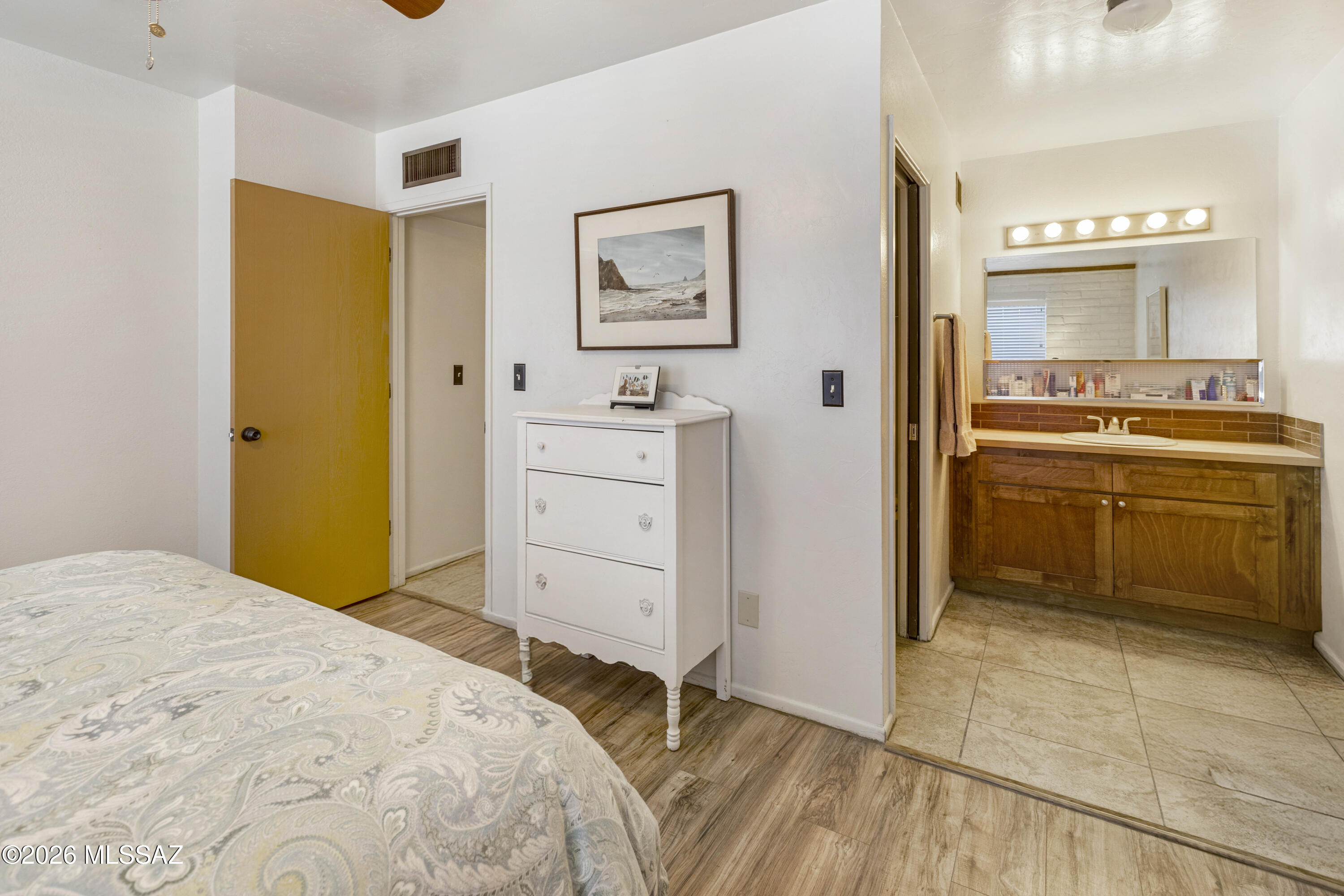 Vista Del Oro Townhouses (1-33) - Residential
