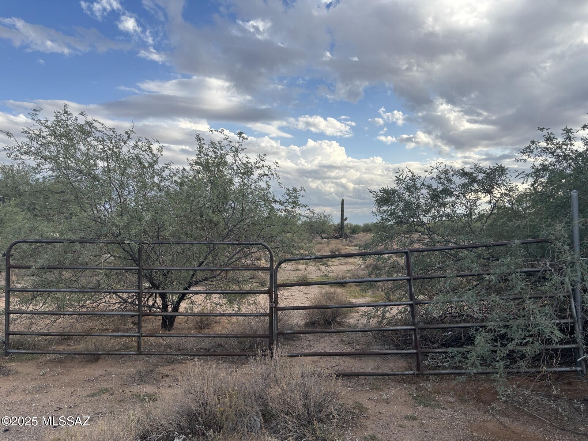 16035 W El Tiro Road