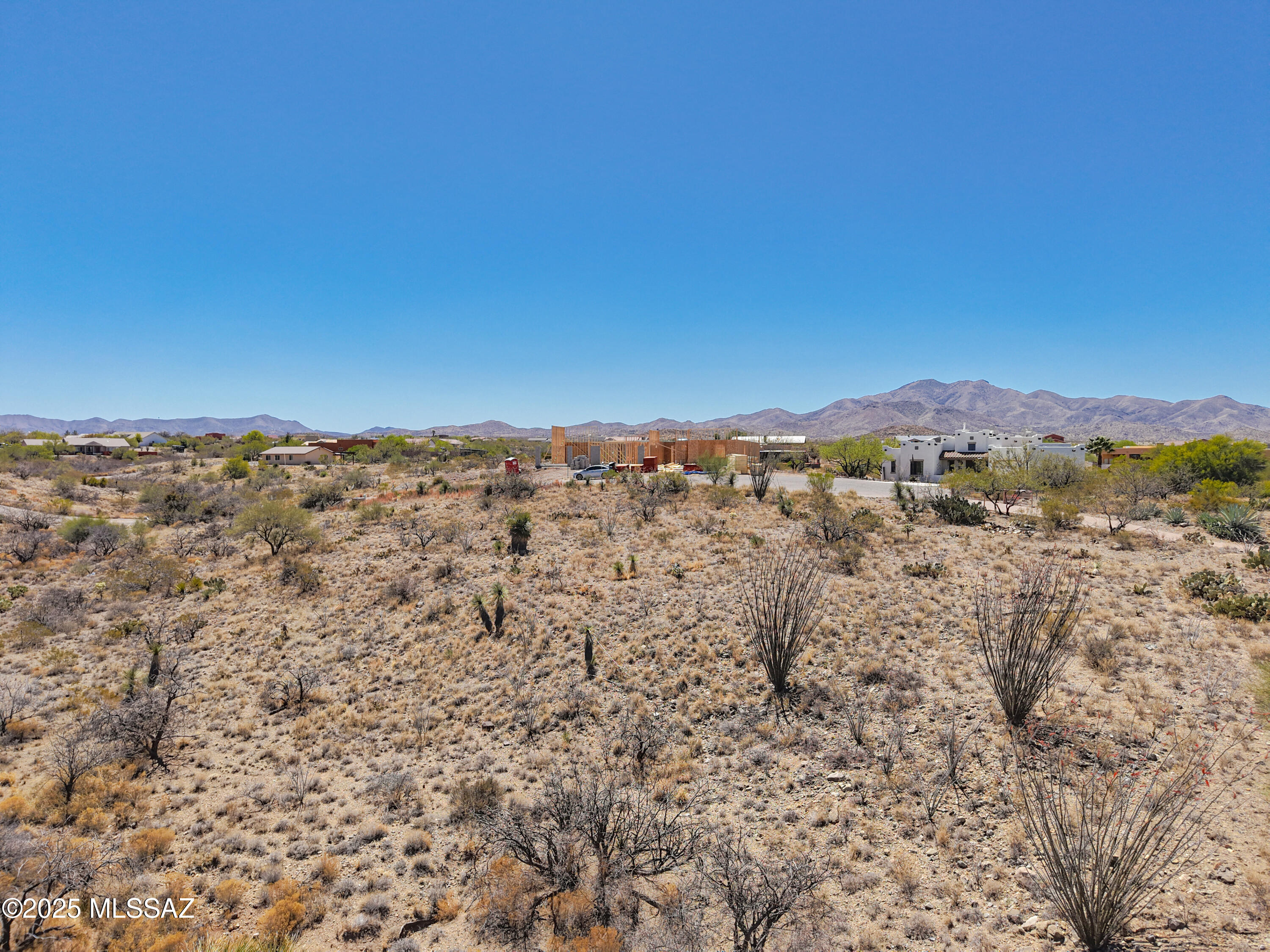 2629 E Maxine Place 8