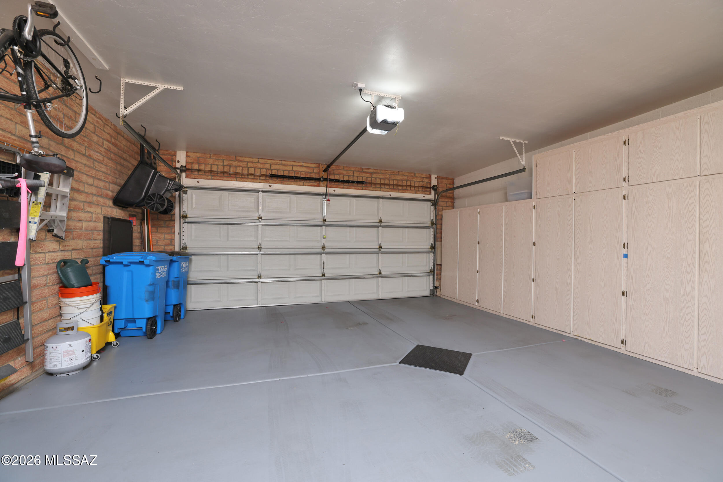 Valle Del Oro Townhomes (1-90) - Residential