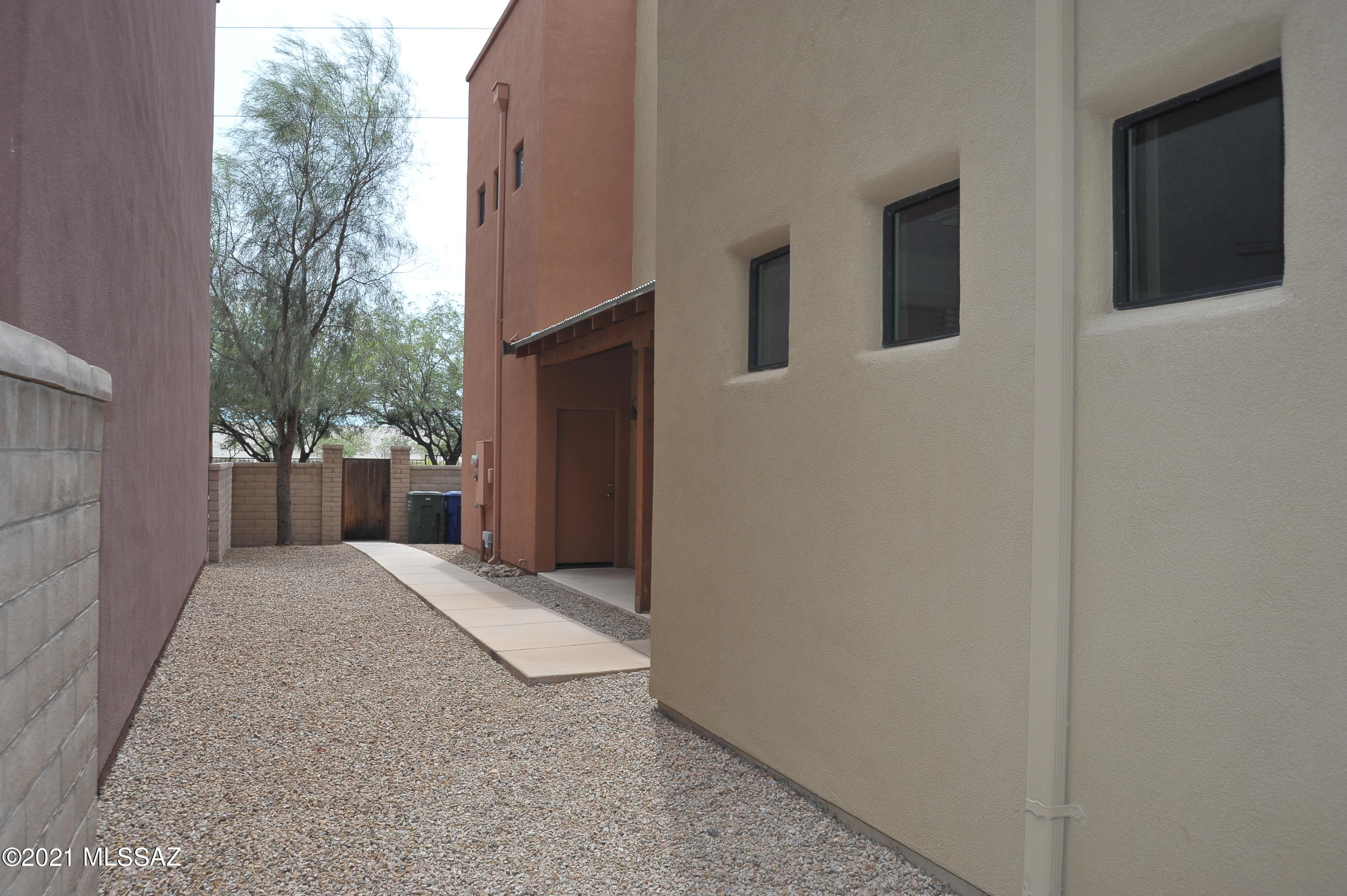 Miramonte at the River (1-163) - Residential Lease