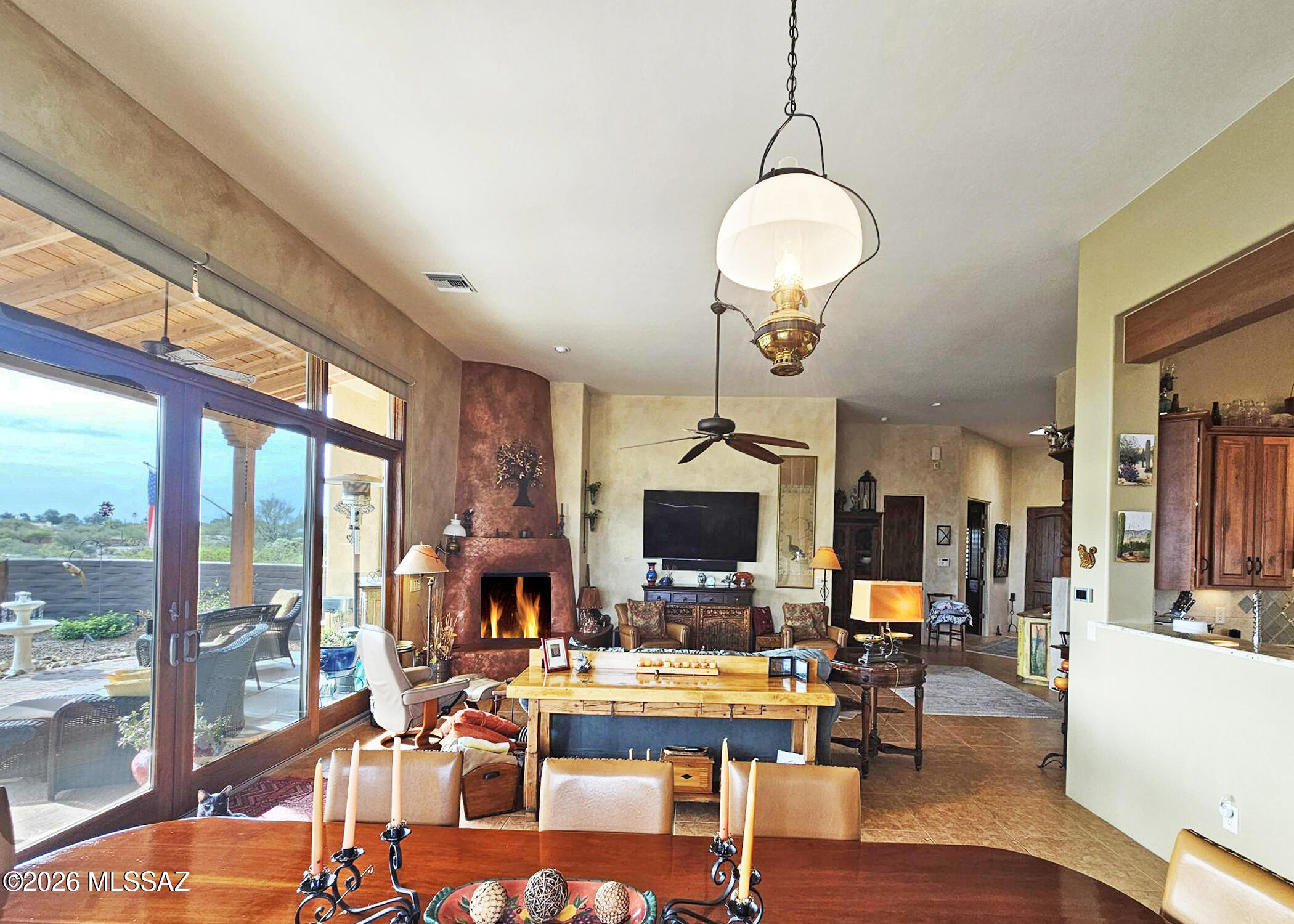 950 W Placita El Cueto