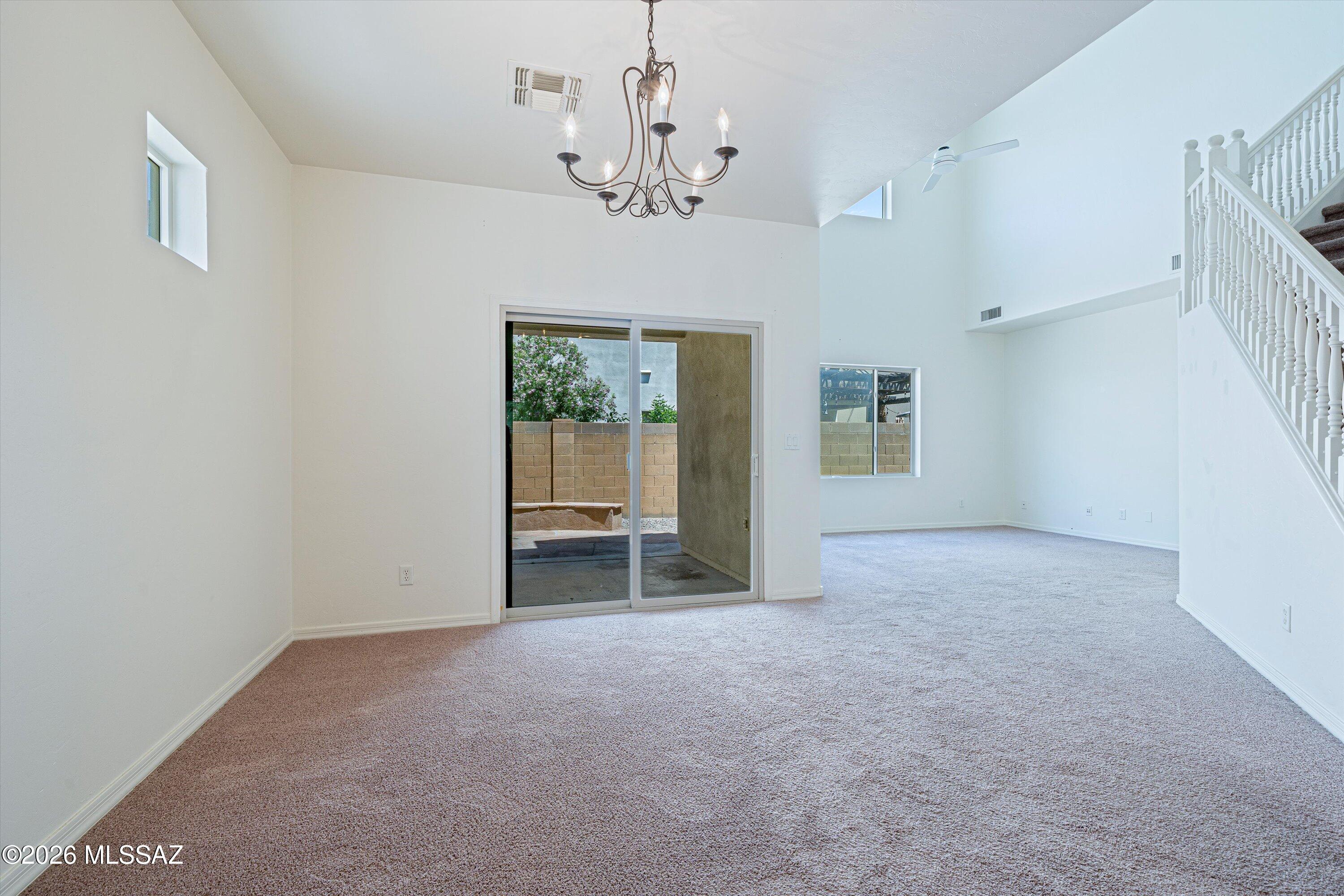 62 W Camino Rancho Palomas