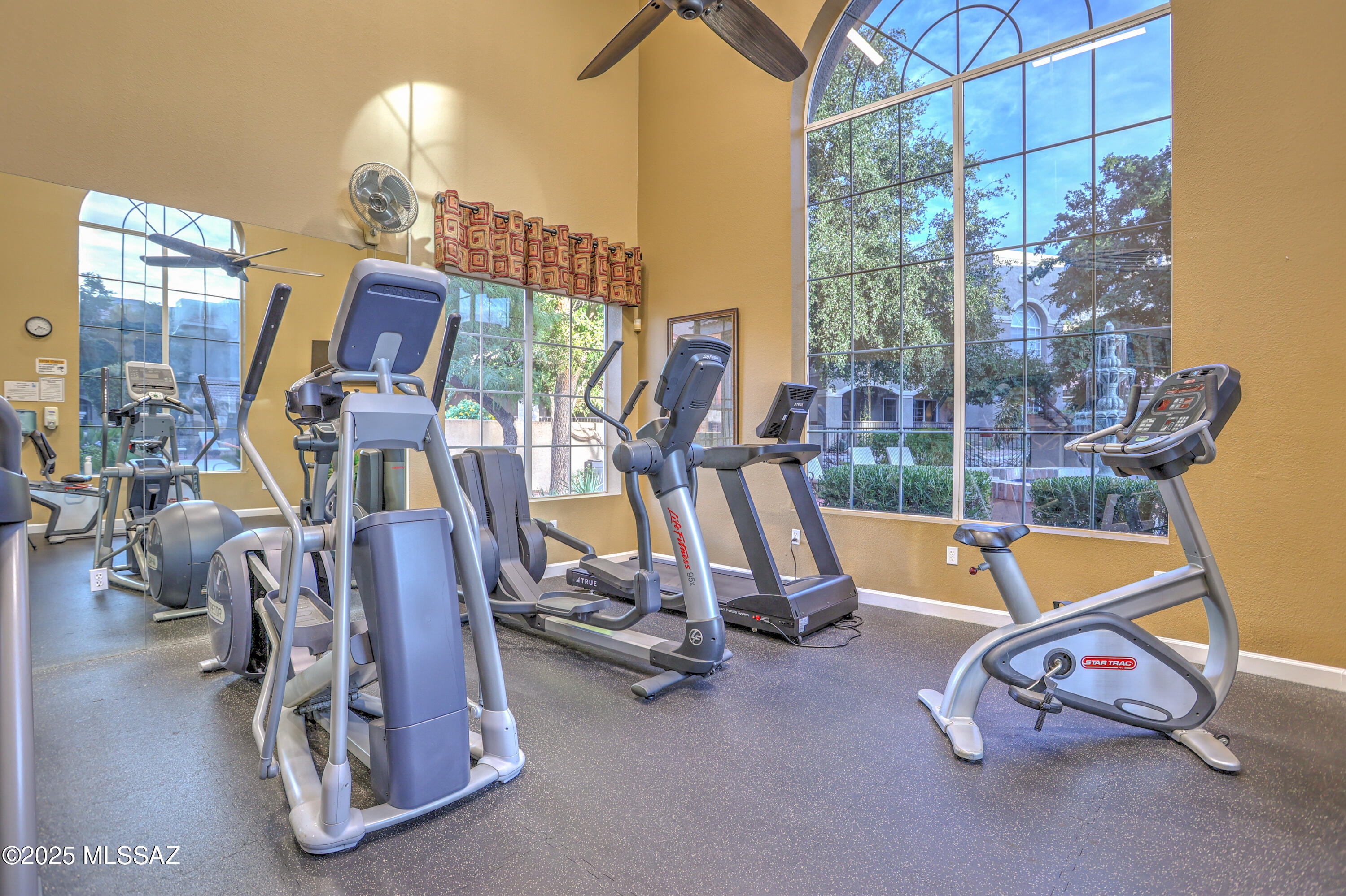 The Boulders at La Reserve Condominiums - Residential