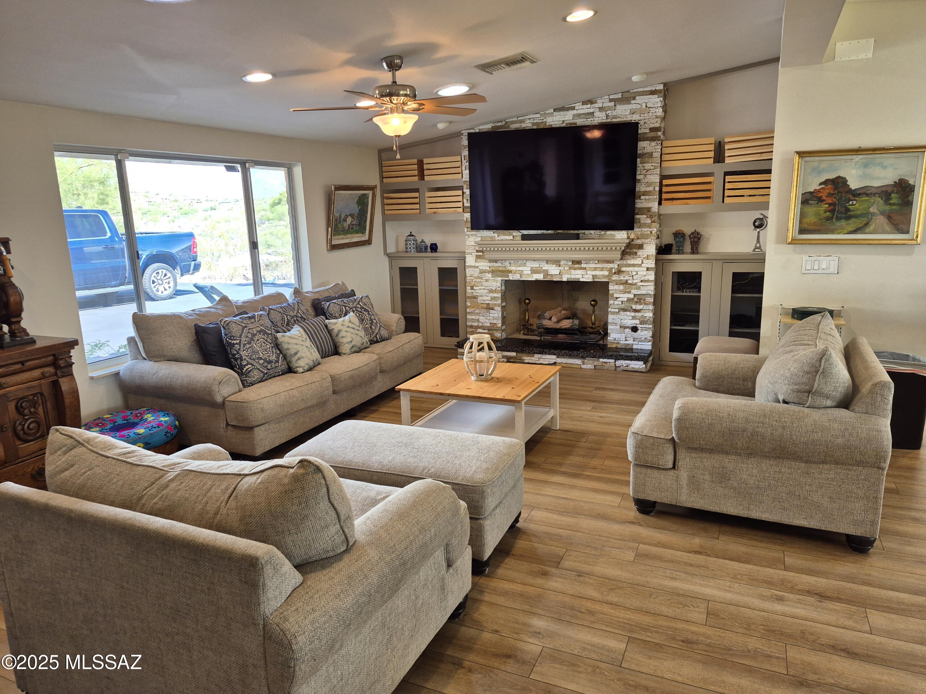 La Buena Vida Estates (1-37) - Residential Lease
