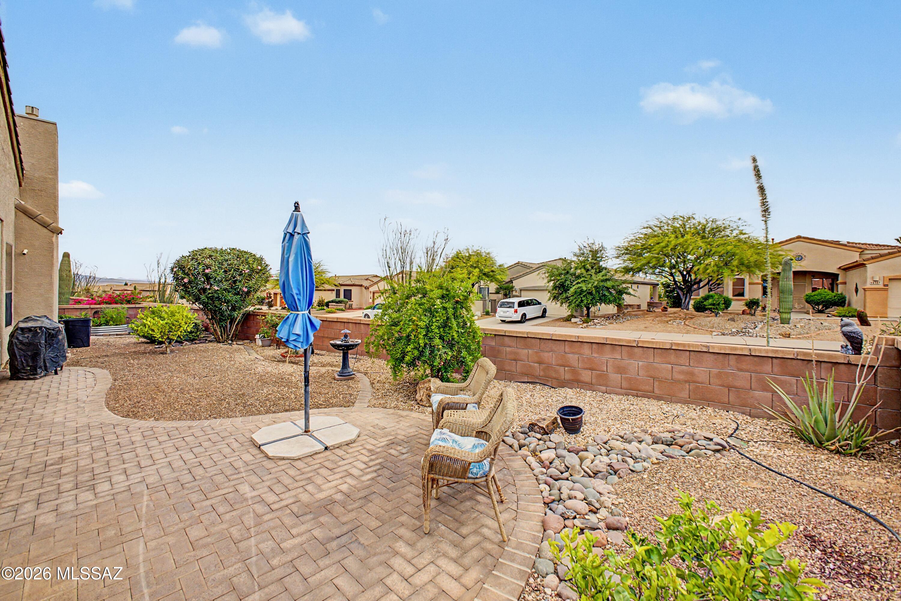 2329 W Calle Balaustre