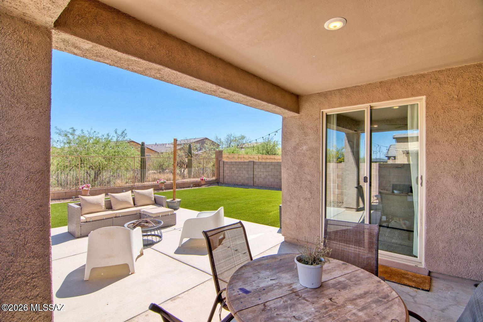 Entrada Del Pueblo - Residential Lease