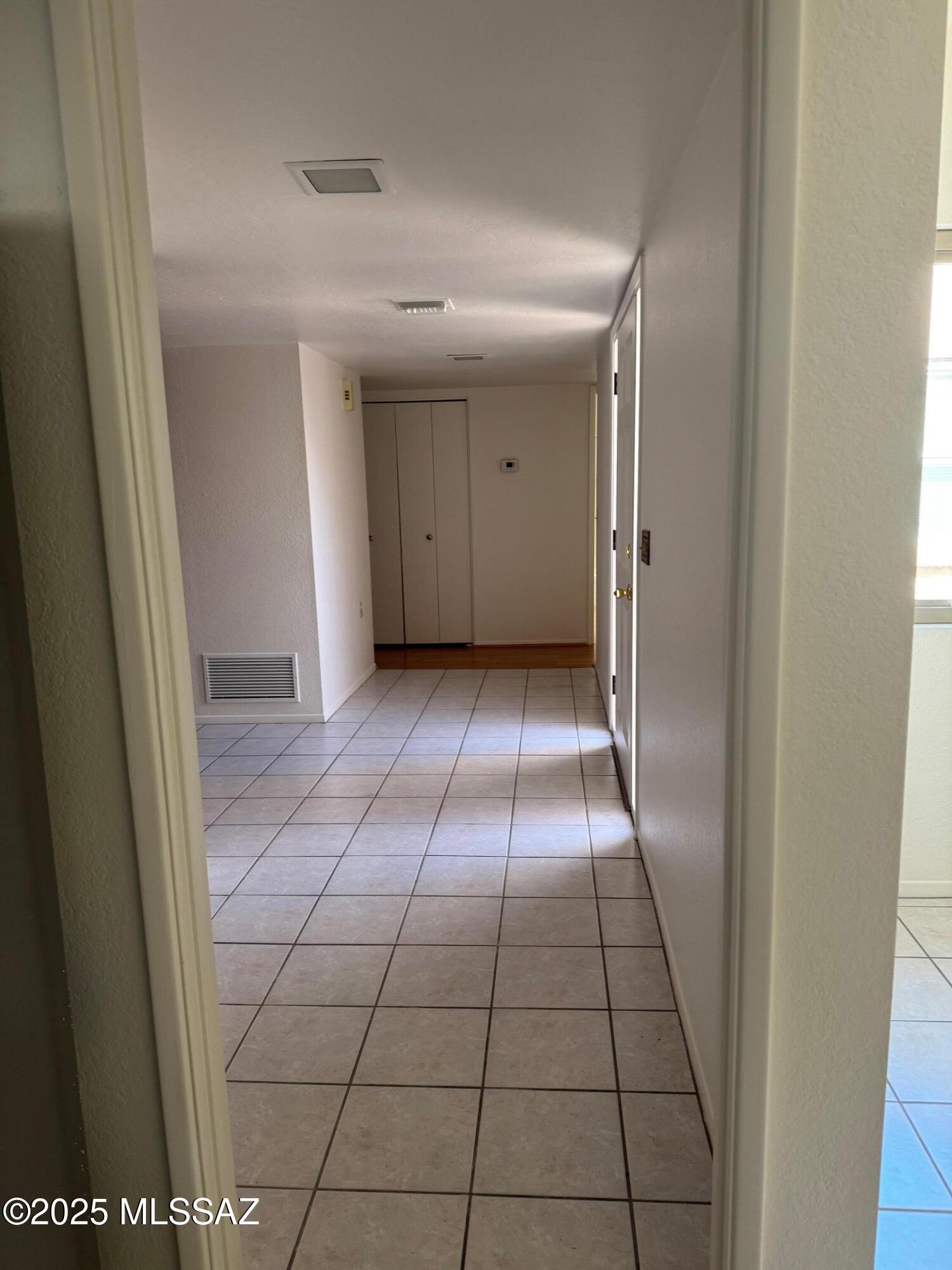 Oro Valley Townhouses (47-52, 58-91) - Residential