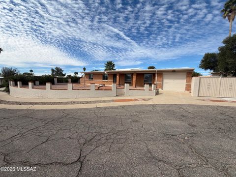 2022 S Faye Place Tucson AZ 85748