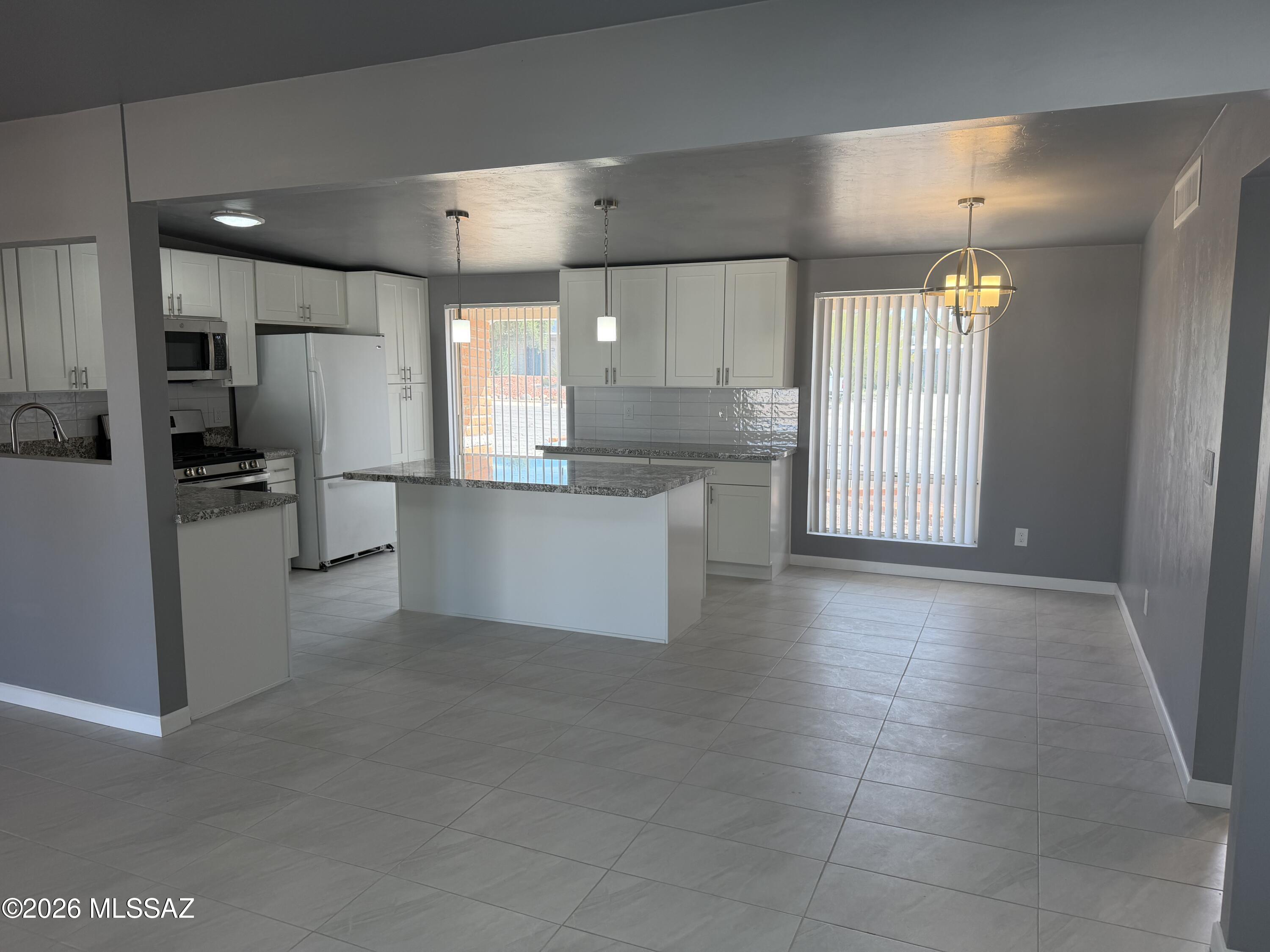 Braewood Terrace (1-107) - Residential